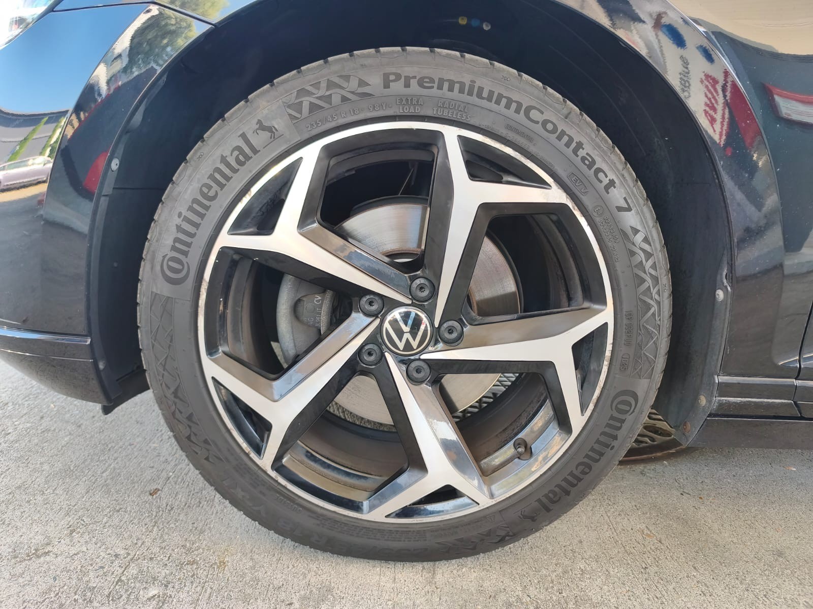 VW Passat 2.0 TDI BMT Elegance 4Motion DSG-image-19
