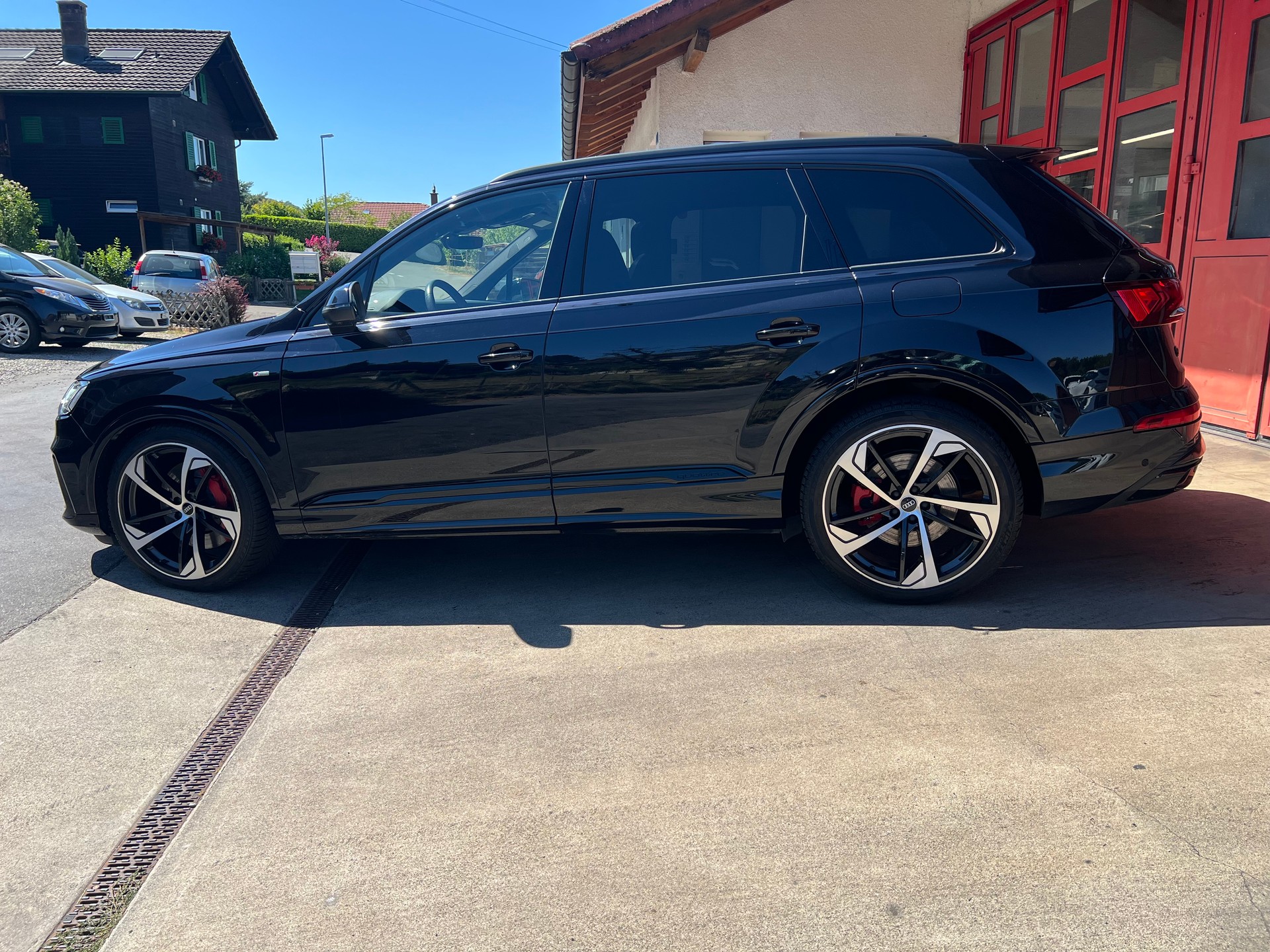 AUDI Q7 60 TFSI e quattro PHEV S line tiptronic-showroom-element-3