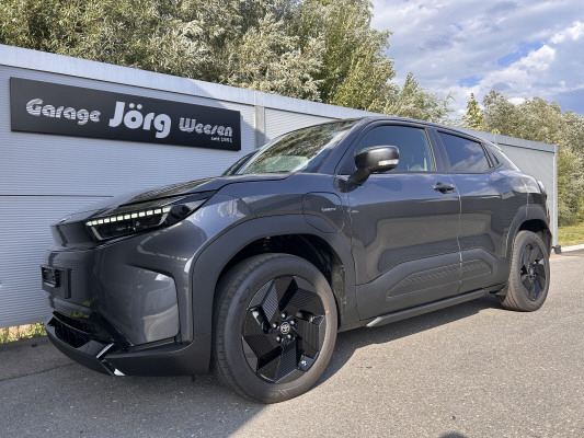 TOYOTA Urban Cr.61kWh Trend AWD