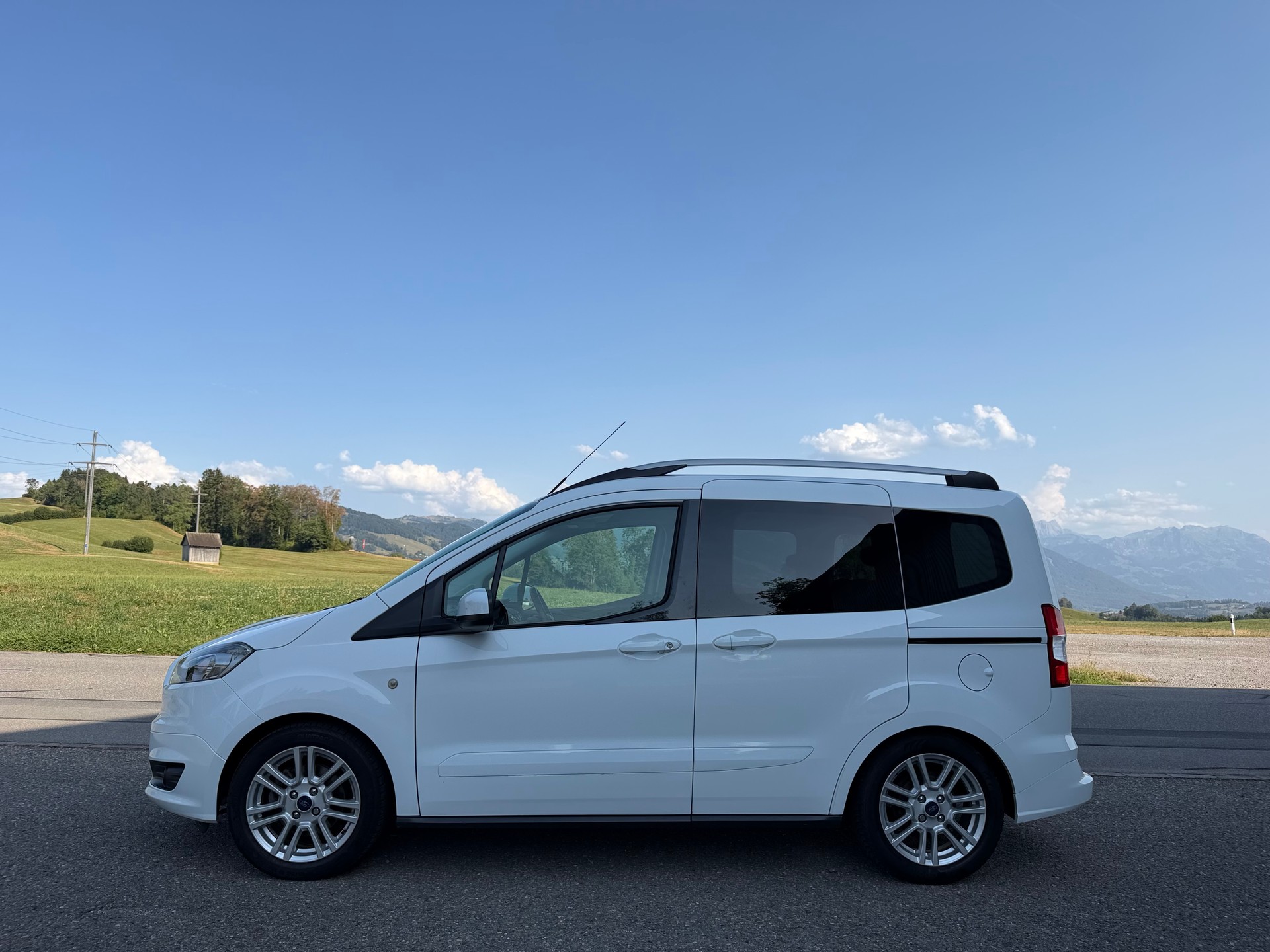 FORD Tourneo Courier 1.0 SCTi Ambiente