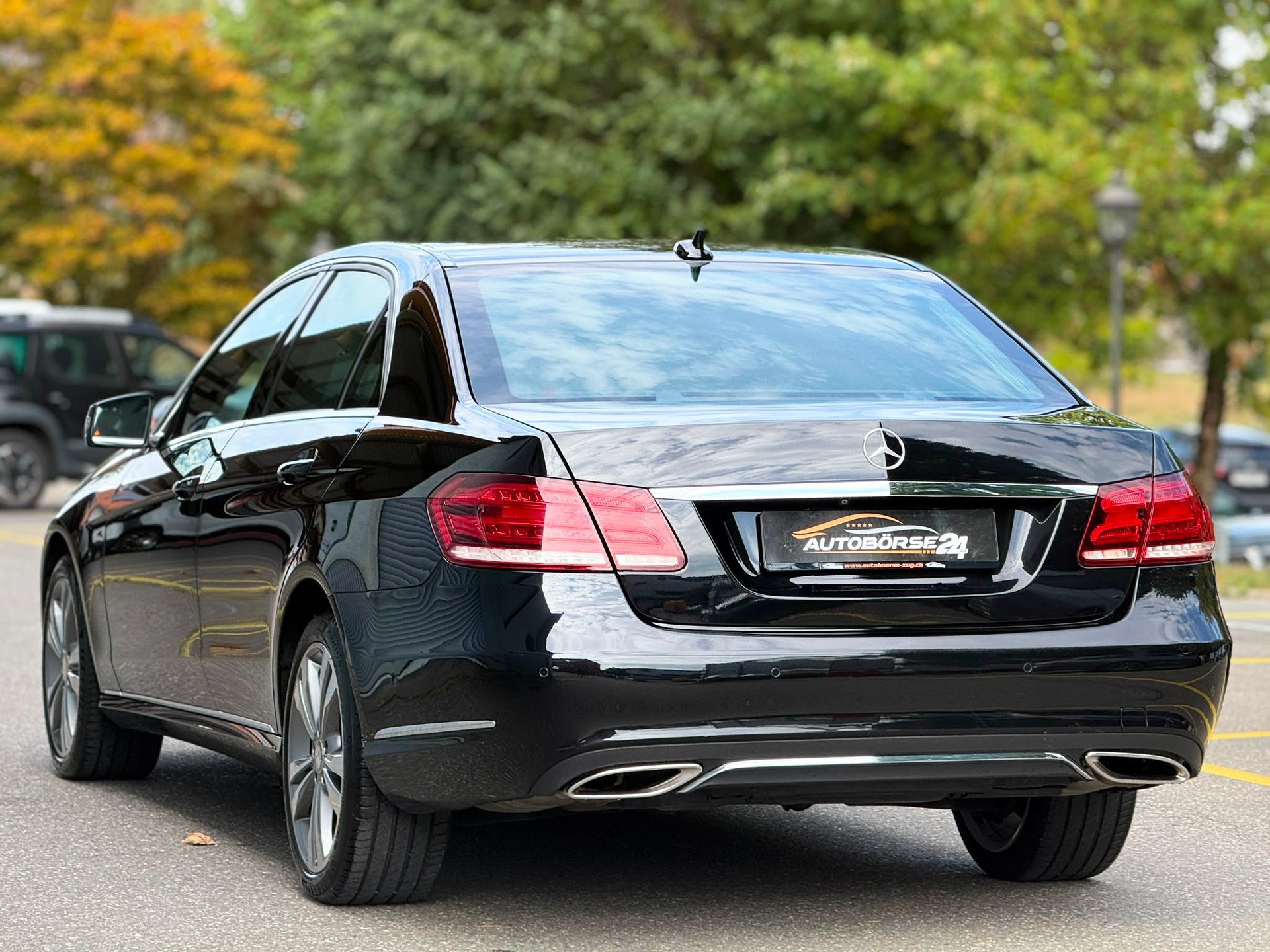 MERCEDES-BENZ E 250 CDI BlueTec Avantg. 4m-image-4