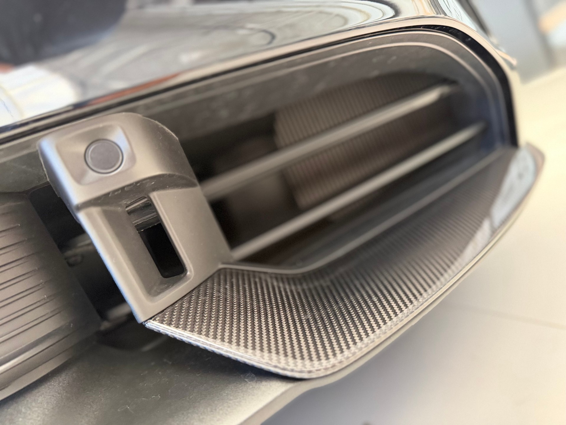 PORSCHE Taycan Turbo S-image-26