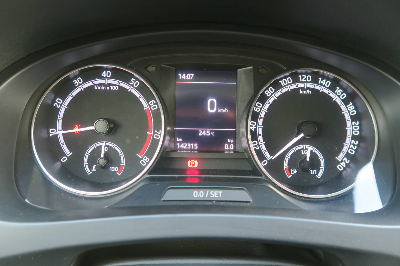 SKODA Rapid Spaceback 1.0 TSI Ambition-image-6