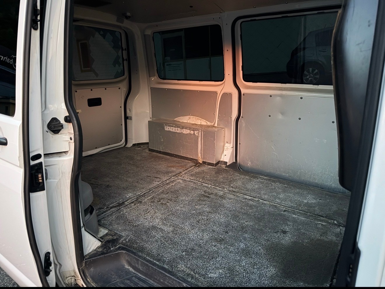 VW T5 2.0 Bi-TDI BMT 4Motion DSG-image-12