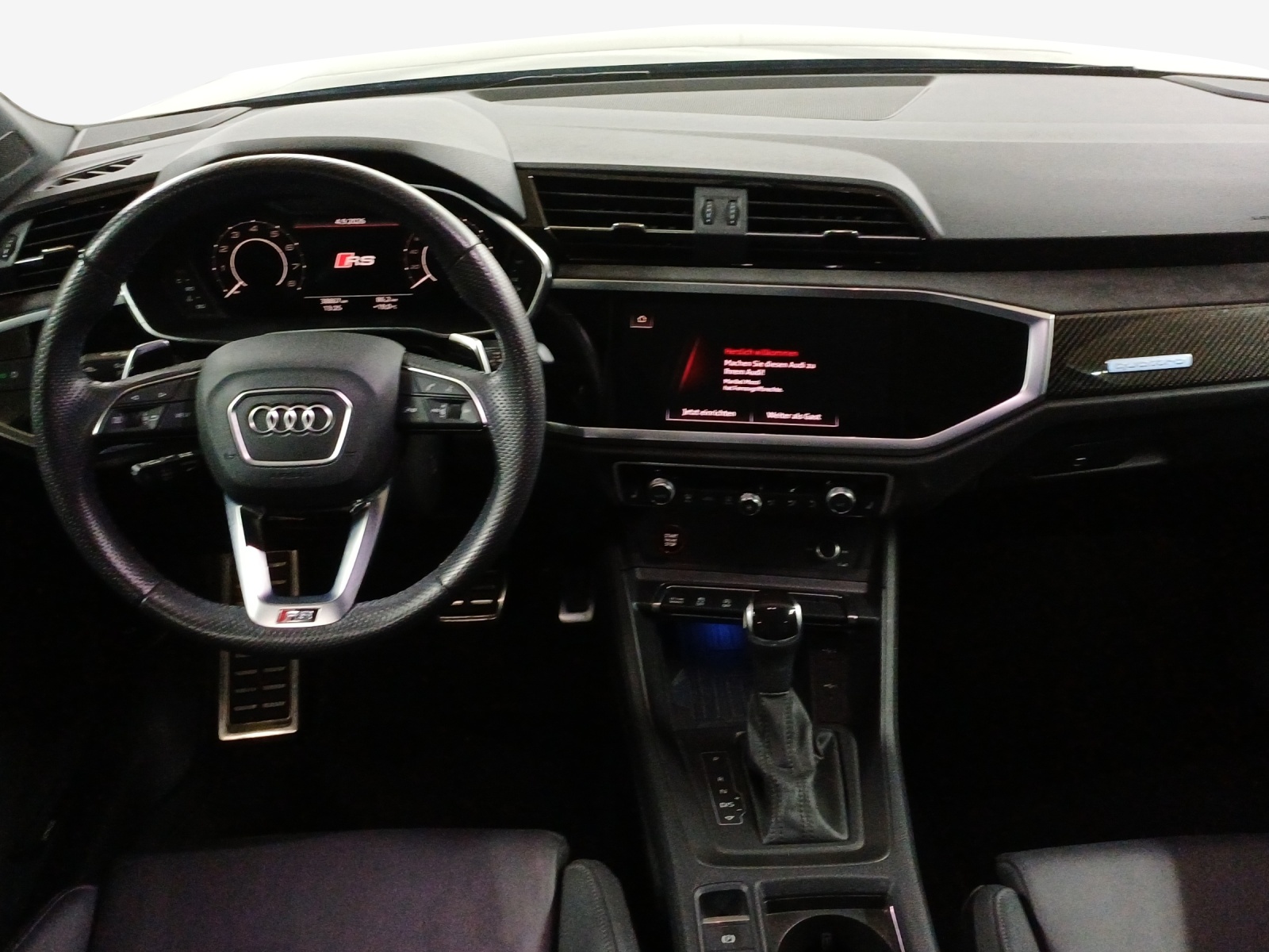 AUDI RS Q3 Sportback quattro S tronic-image-8