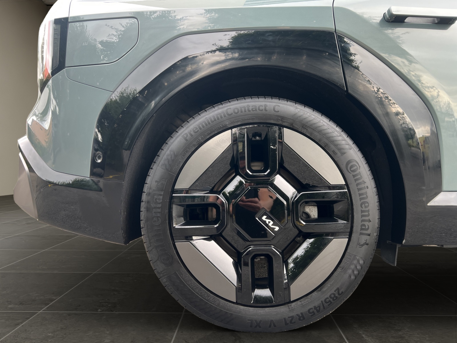 KIA EV9 99.8 kWh GT-Line 4x4-image-24