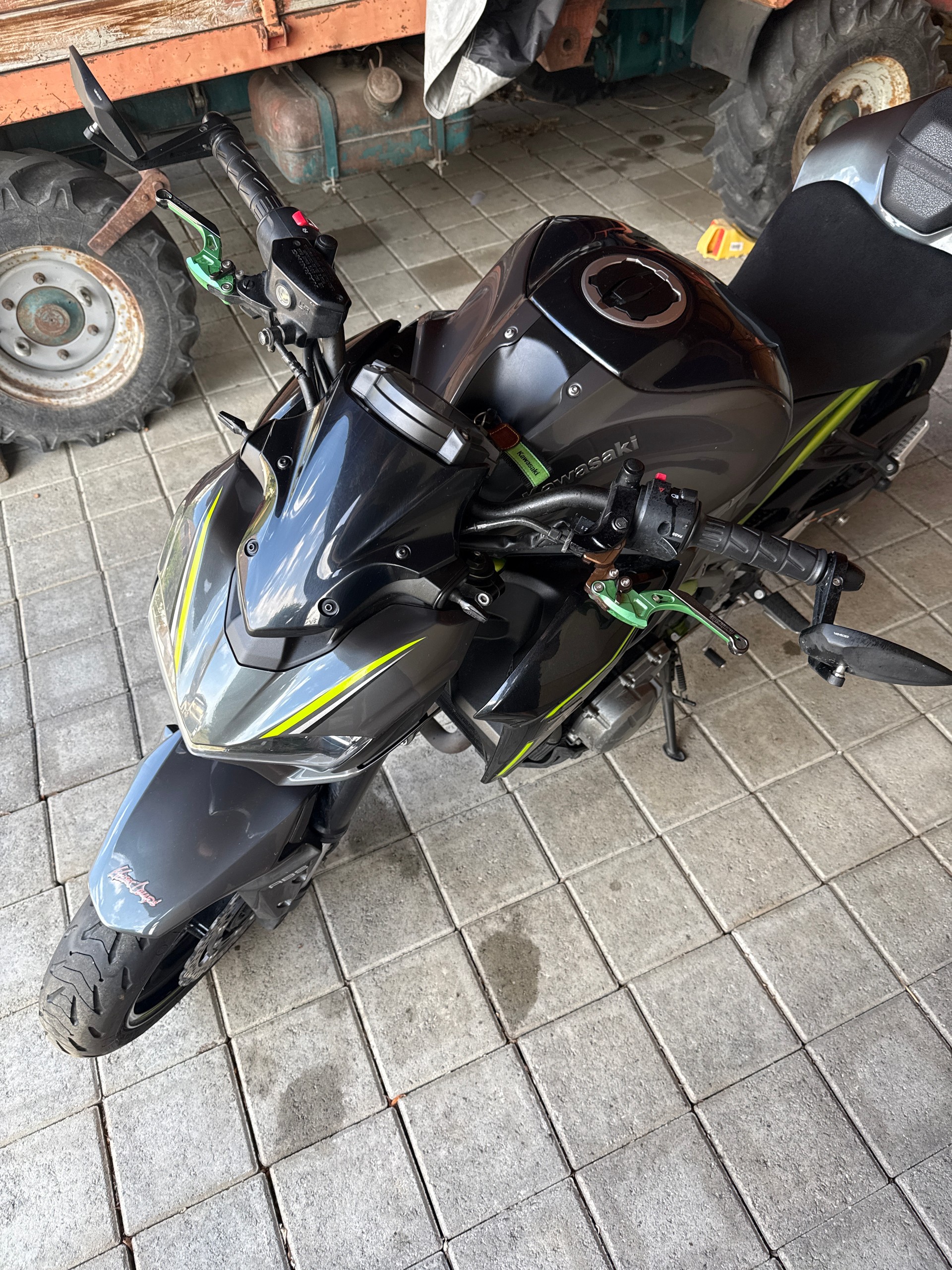 KAWASAKI Z 900-image-4