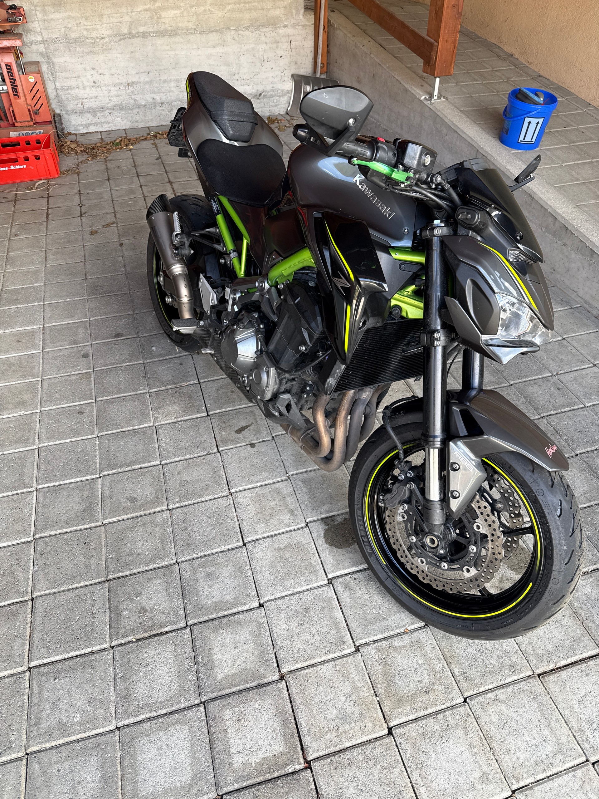 KAWASAKI Z 900-image-0