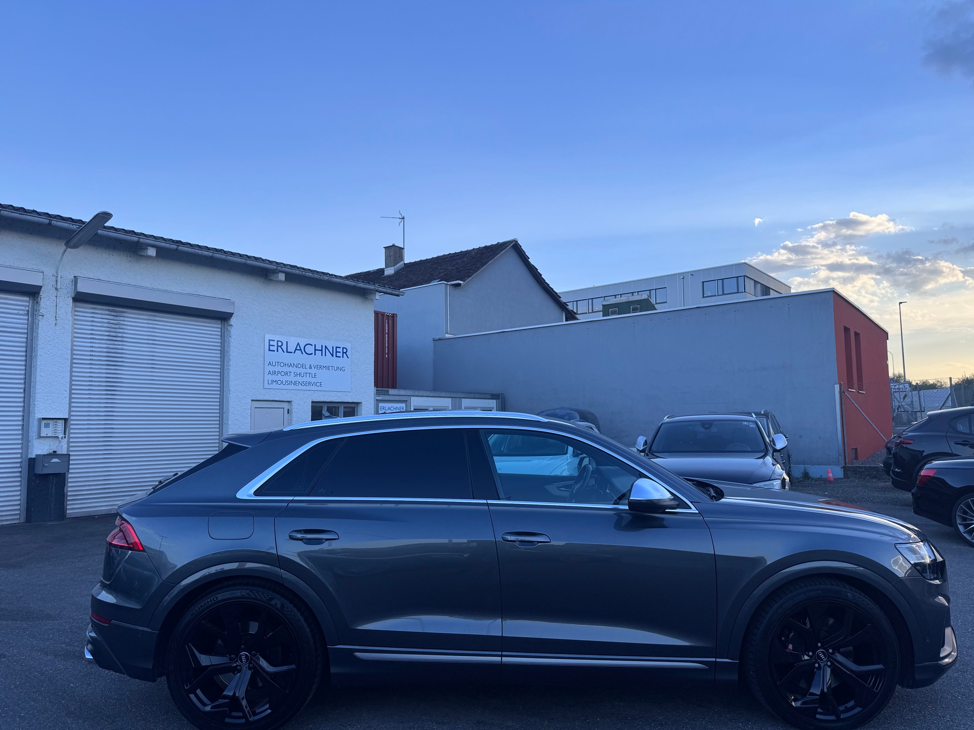 AUDI SQ8 TFSI quattro tiptronic-image-5