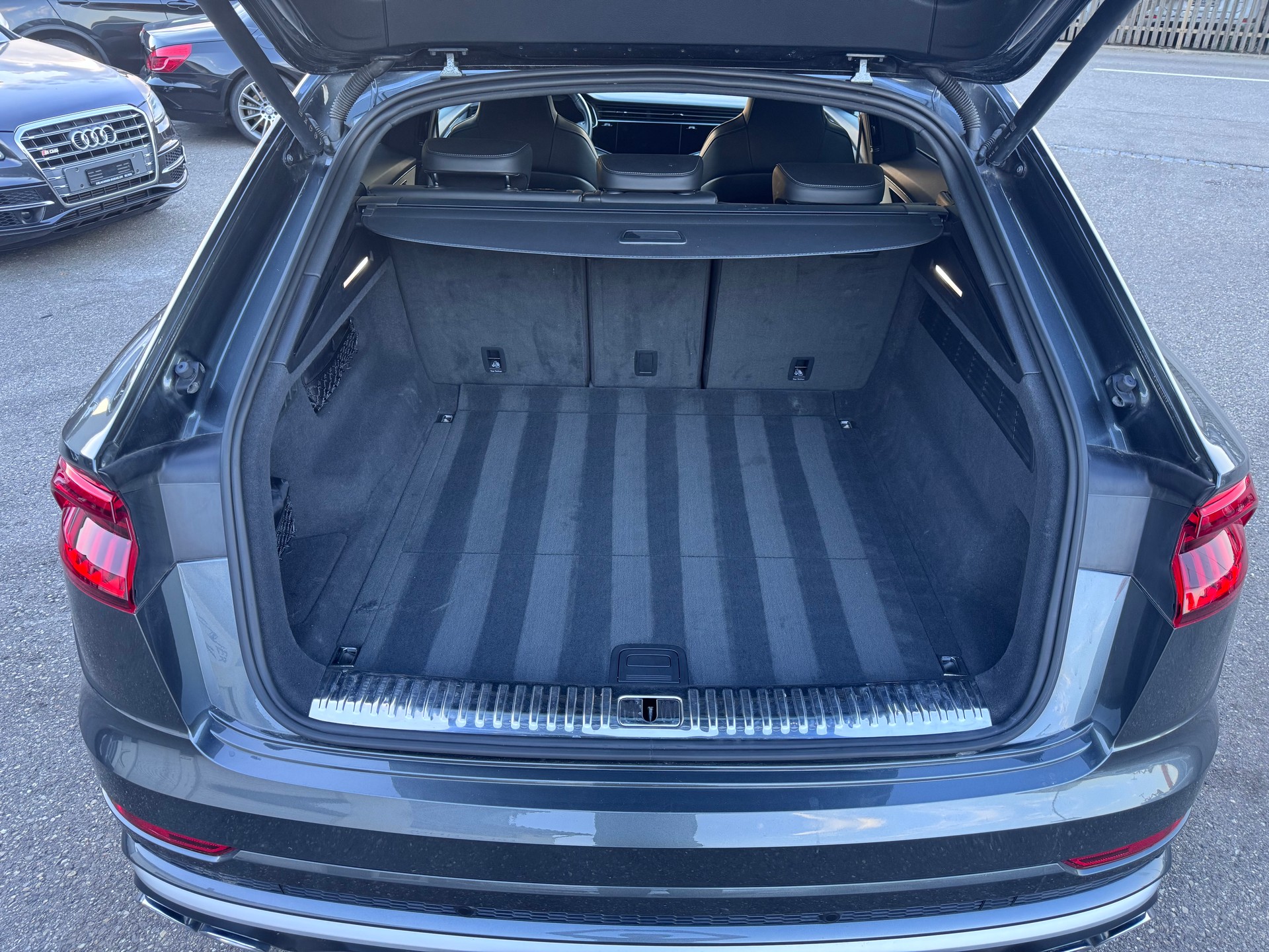AUDI SQ8 TFSI quattro tiptronic-image-7