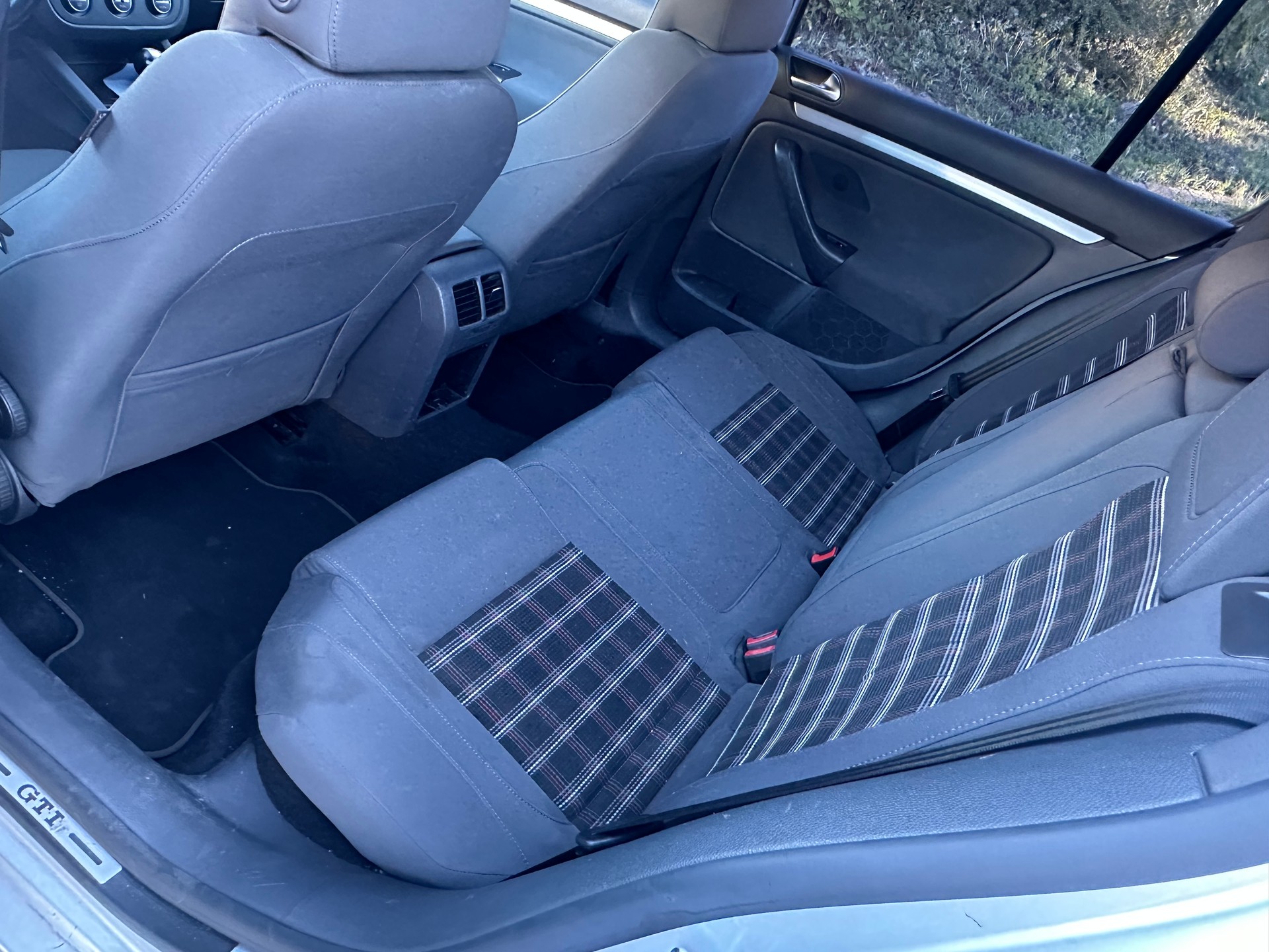 VW Golf 2.0 TFSI GTI-image-9