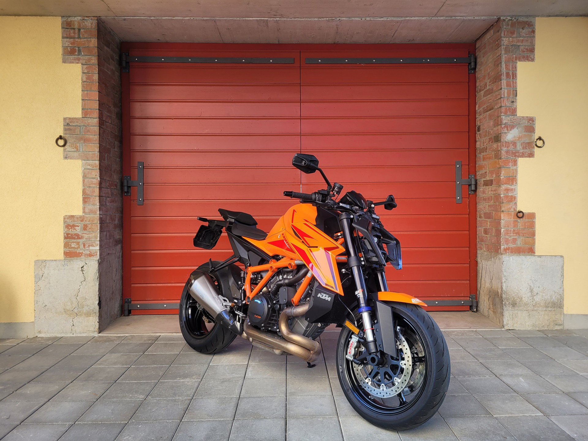 KTM 1390 Super Duke R EVO-image-5
