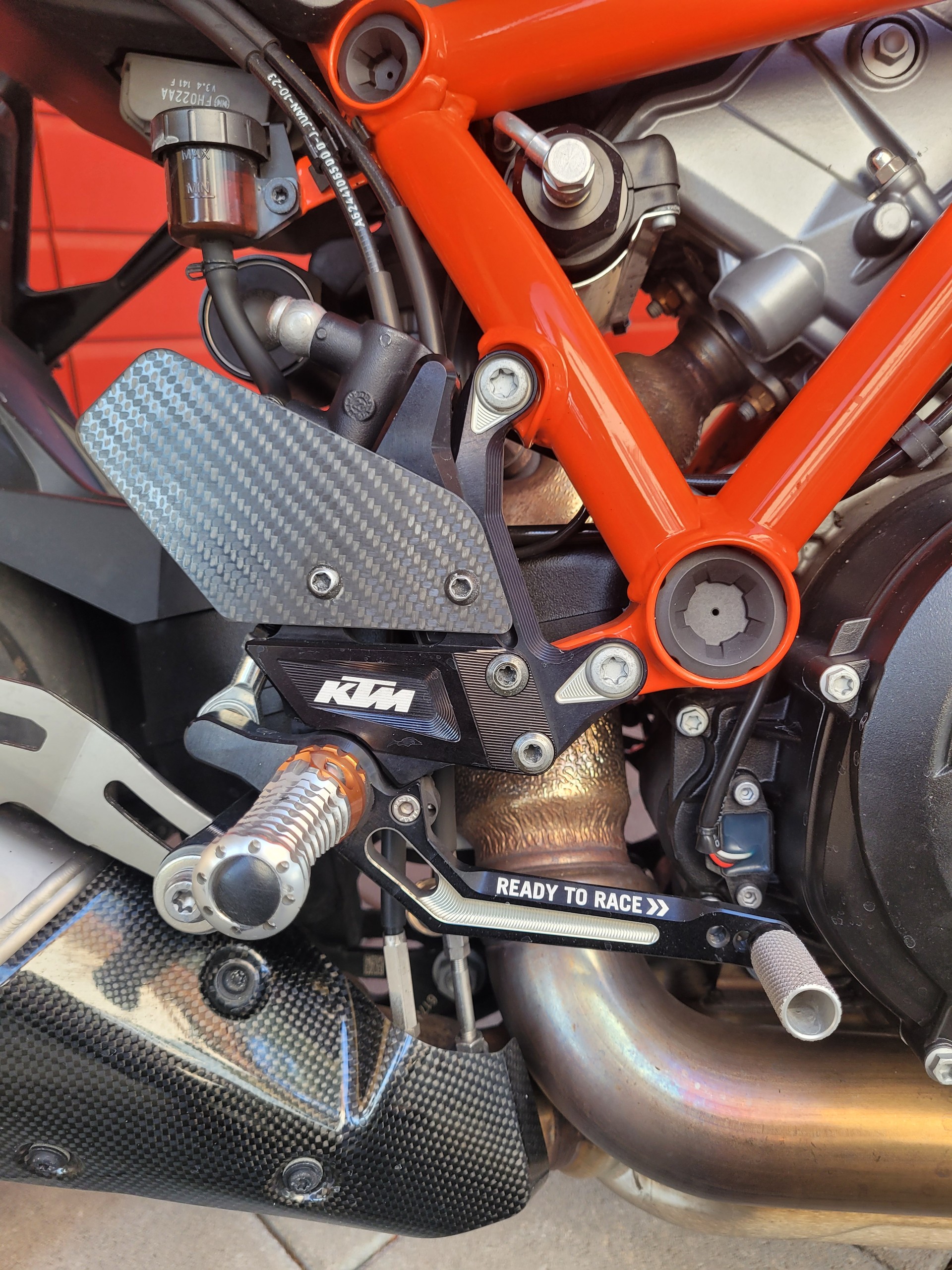 KTM 1390 Super Duke R EVO-image-8