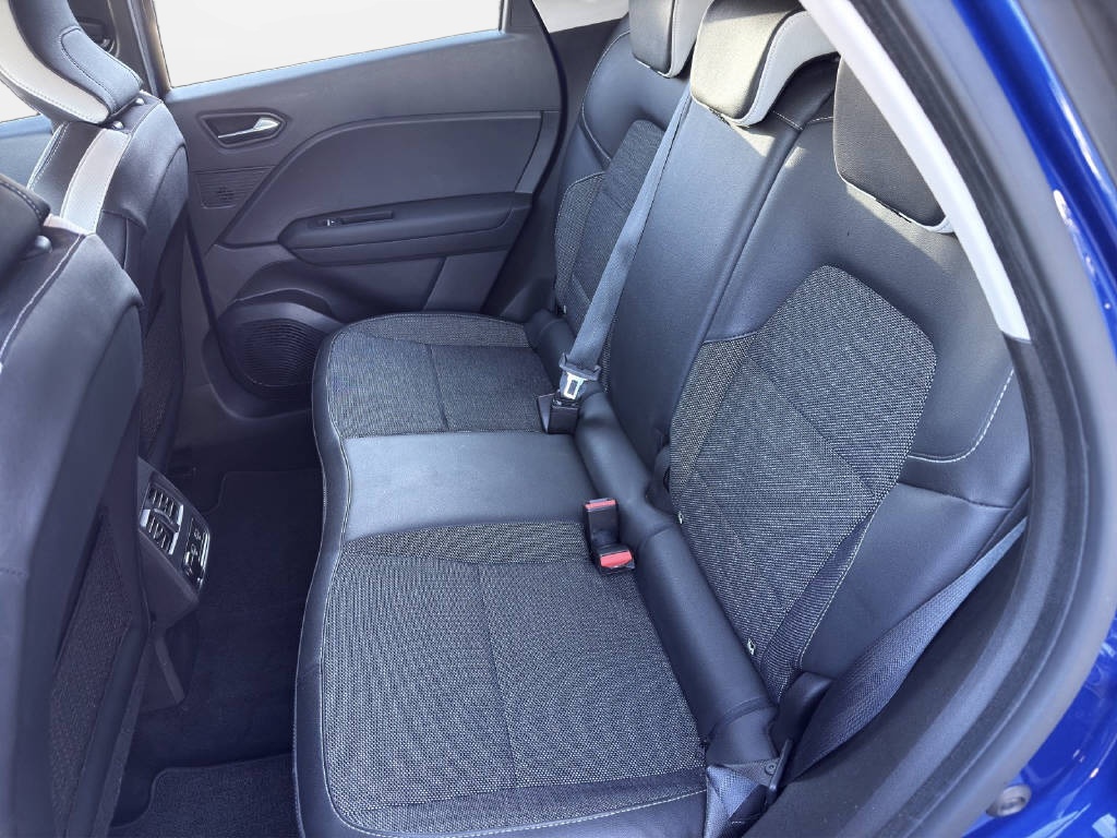 RENAULT Captur 1.6 E-Tech Plug-in Intens-image-9