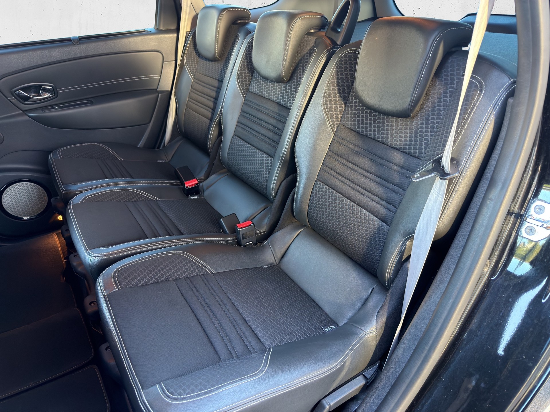 RENAULT Grand Scénic-image-12