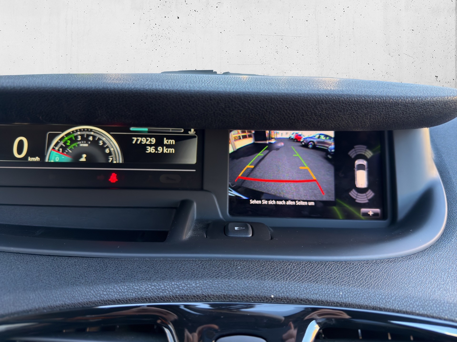 RENAULT Grand Scénic-image-8