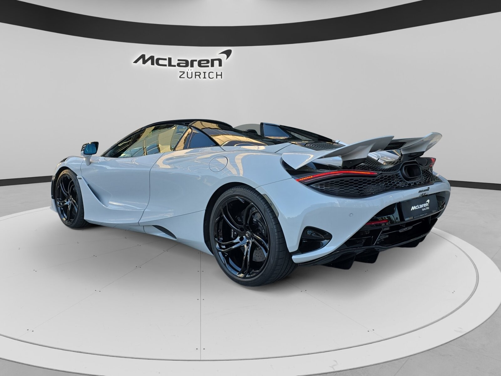 McLAREN 750S Spider Performance-showroom-element-2