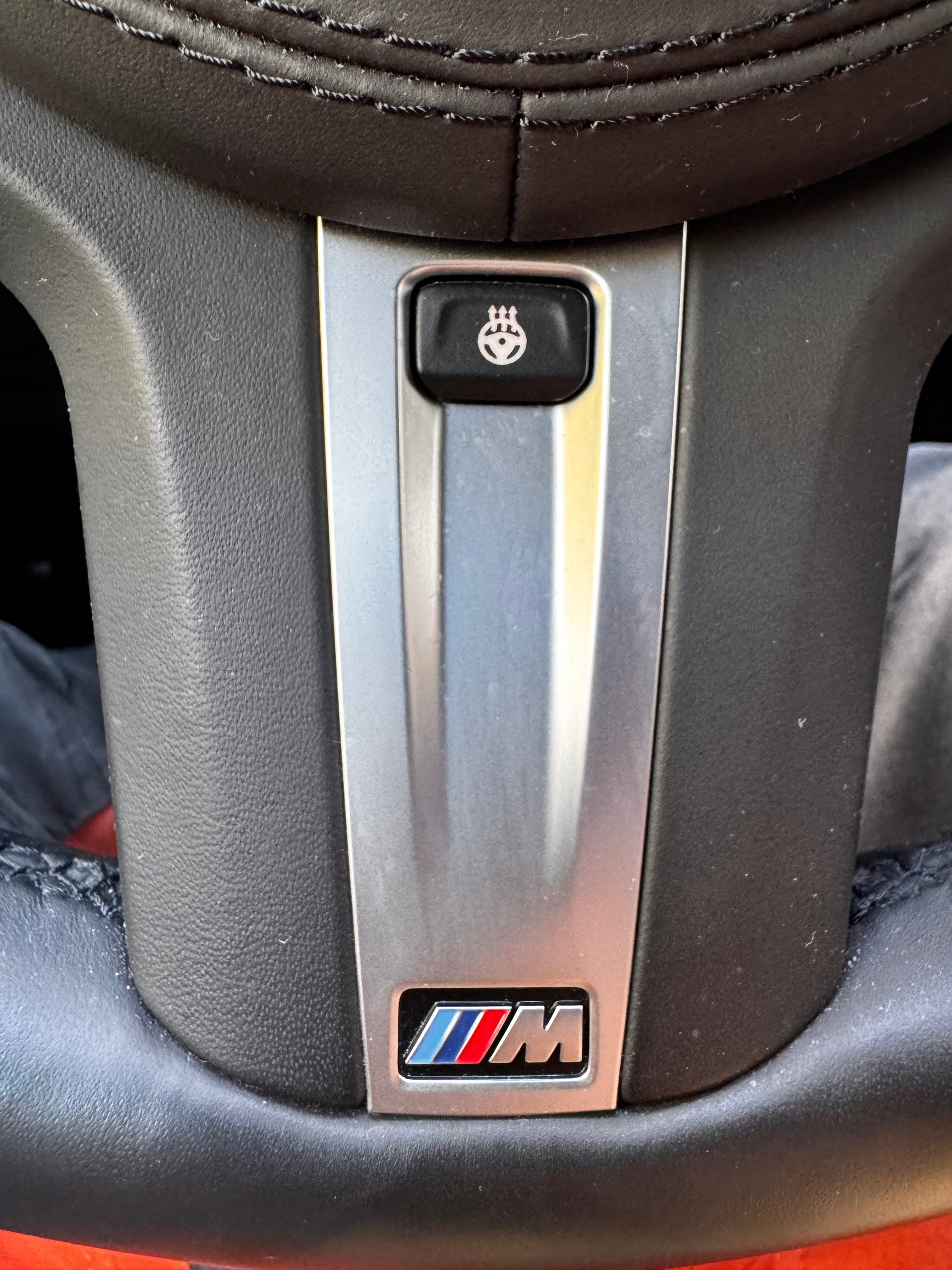 BMW M550i xDrive SAG-image-12