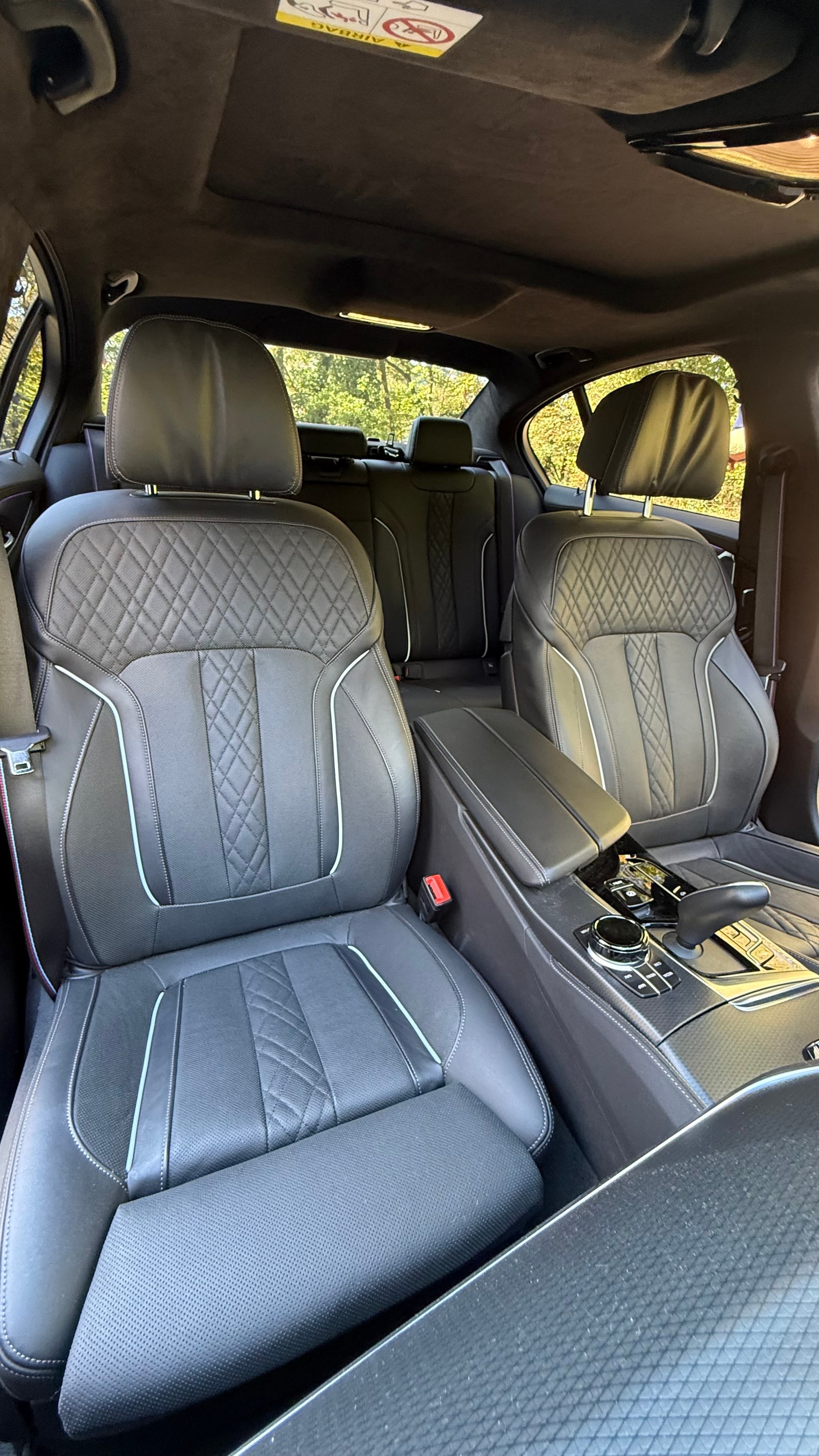 BMW M550i xDrive SAG-image-9