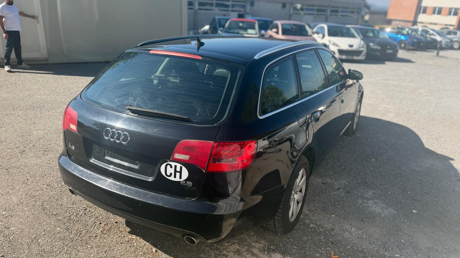 AUDI A6 Avant 2.8 V6 FSI multitronic-showroom-element-3