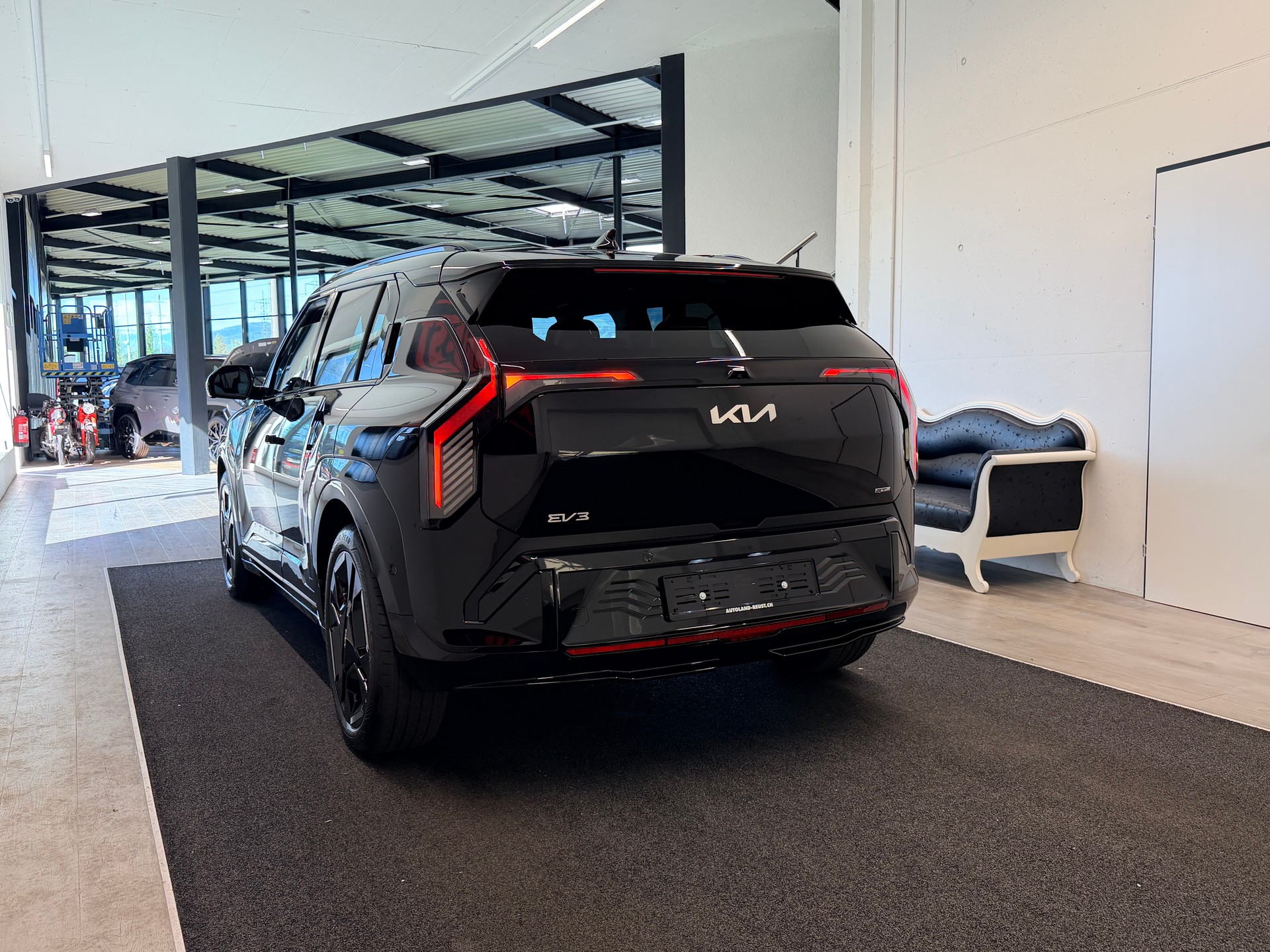 KIA EV3 81,4 kWh GT Line 4x4-image-8
