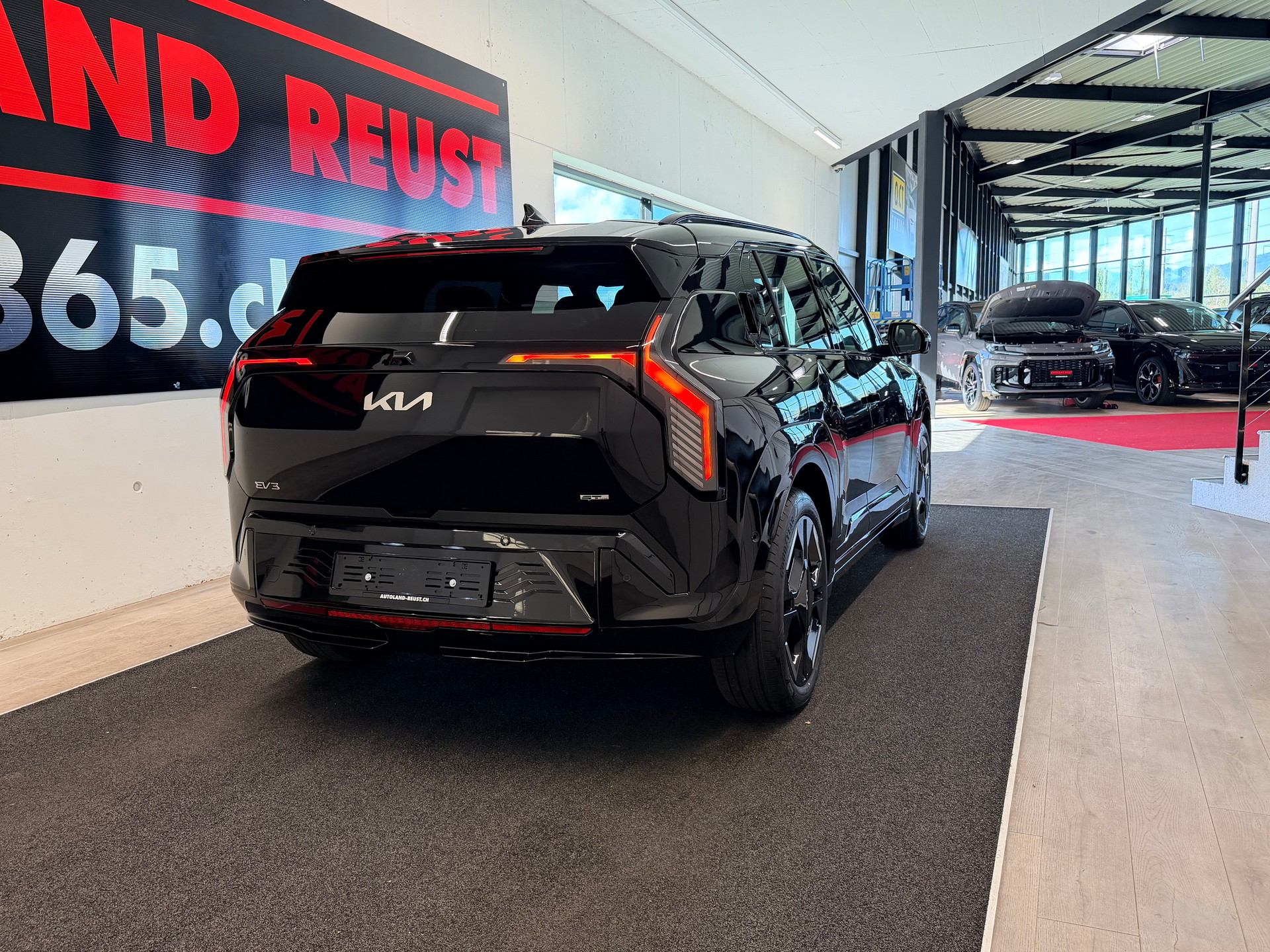 KIA EV3 81,4 kWh GT Line 4x4-image-7
