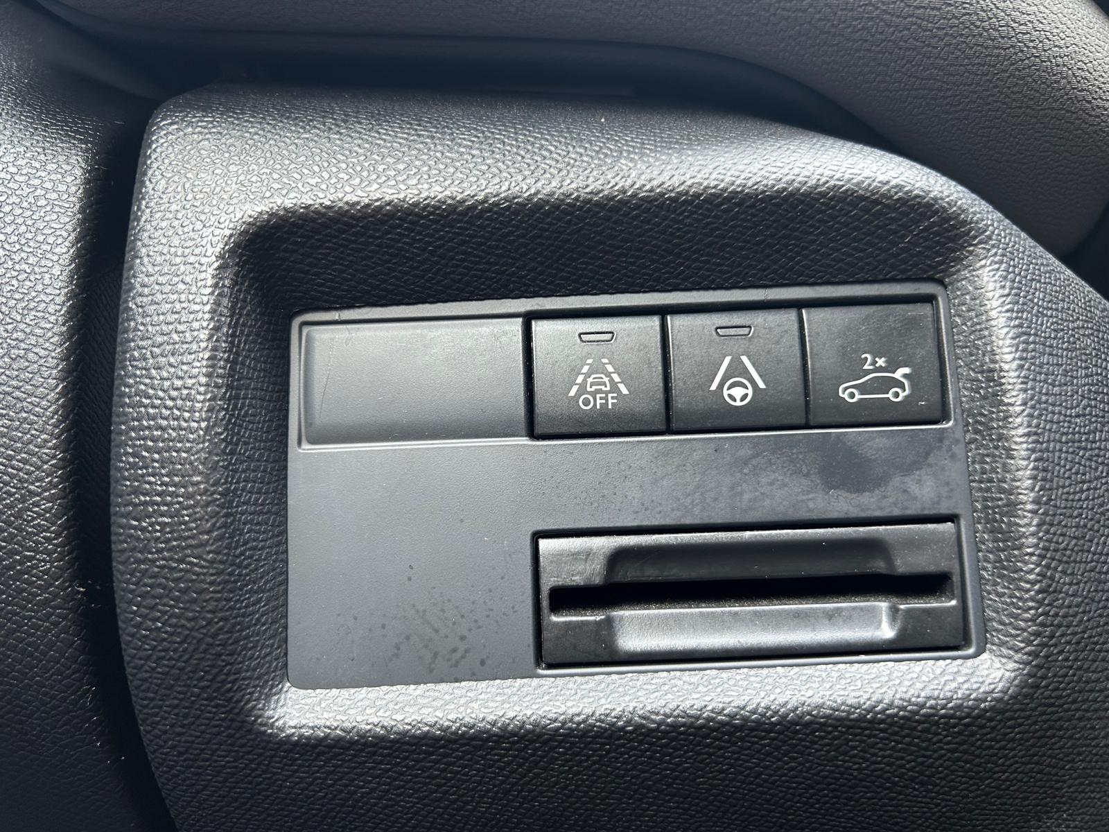 CITROEN C5 Aircross 1.5 BlueHD Shine EAT8-image-18