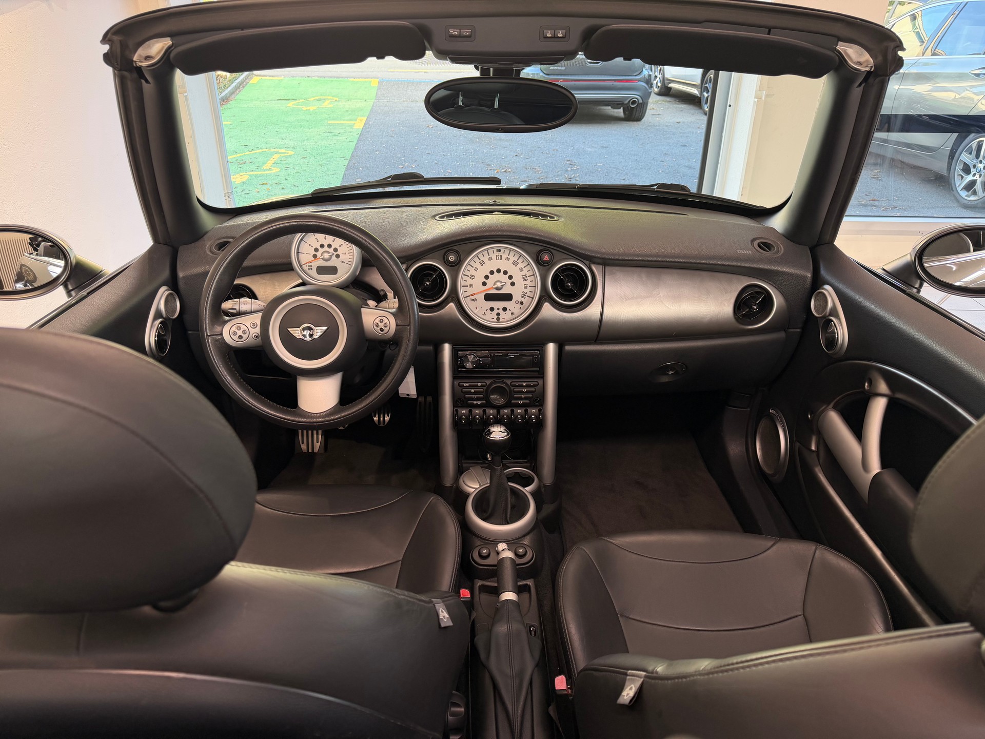 MINI Cooper S Cabriolet-image-8