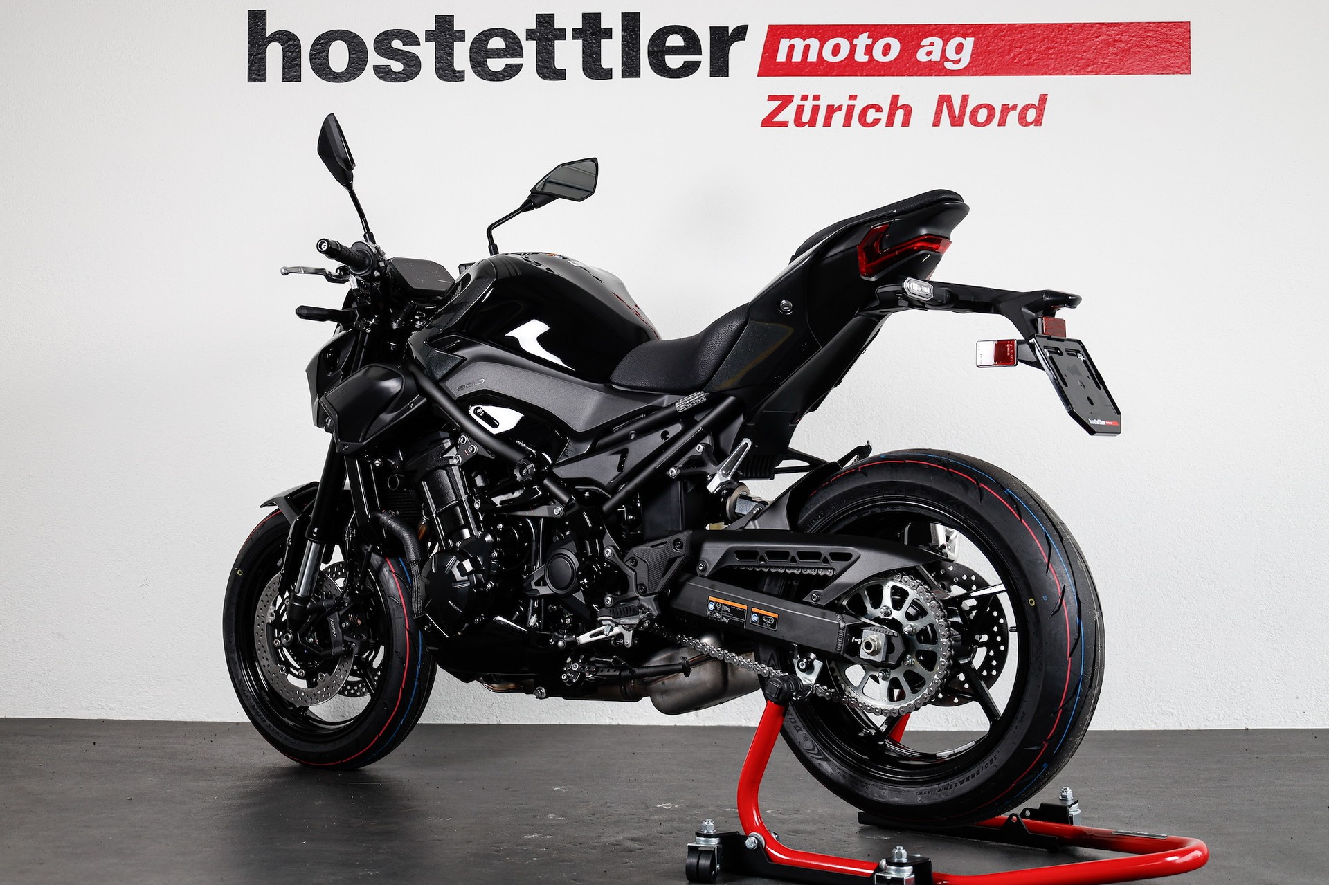 KAWASAKI Z900-showroom-element-3