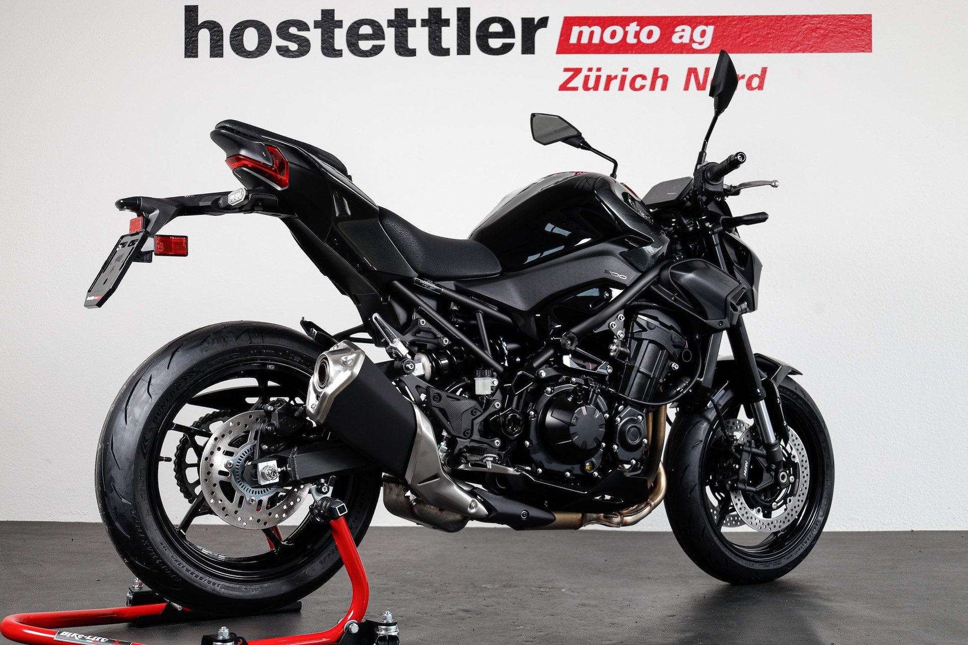 KAWASAKI Z900-showroom-element-2