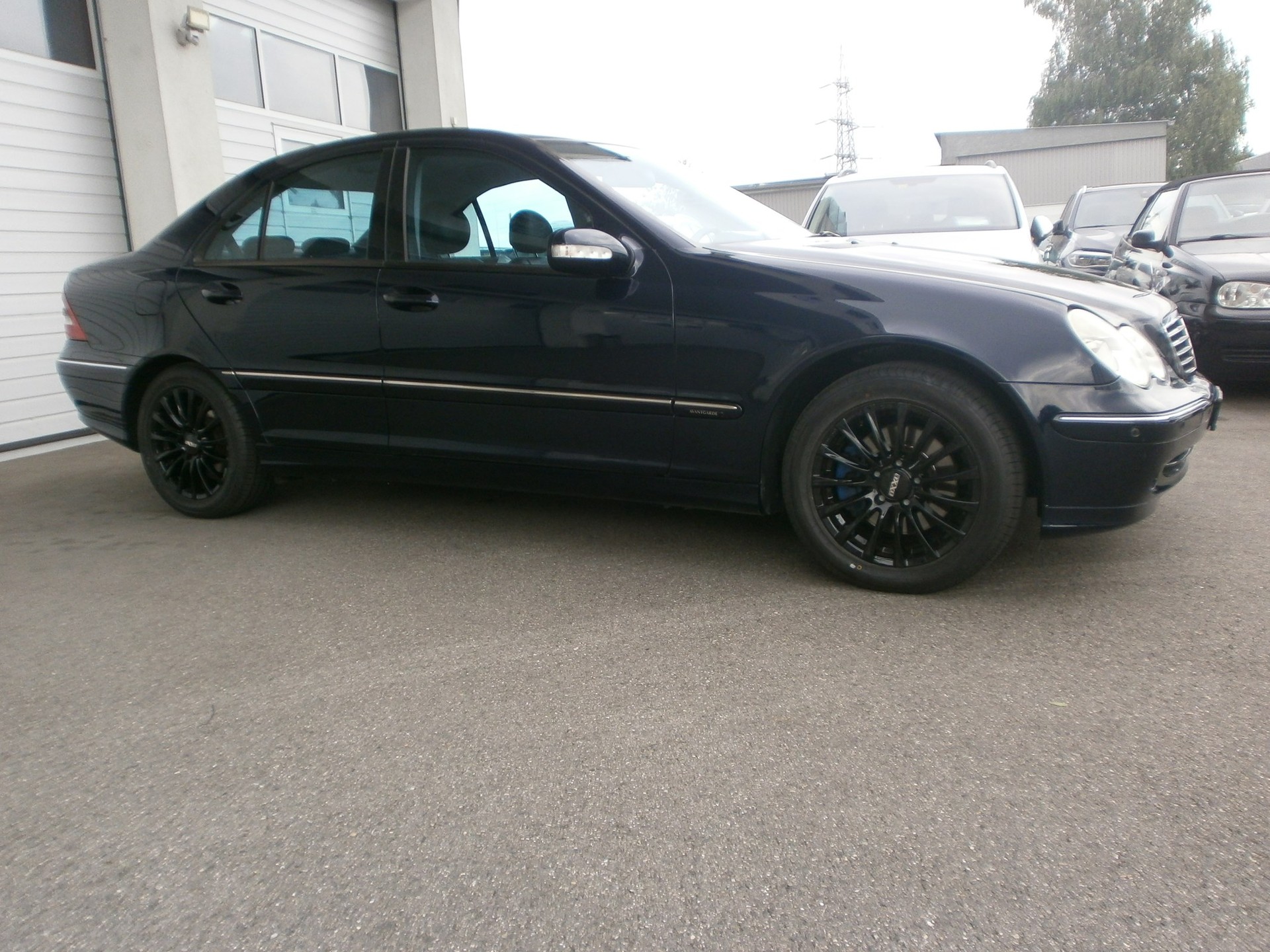 MERCEDES-BENZ C 270 CDI Avantgarde-showroom-element-3