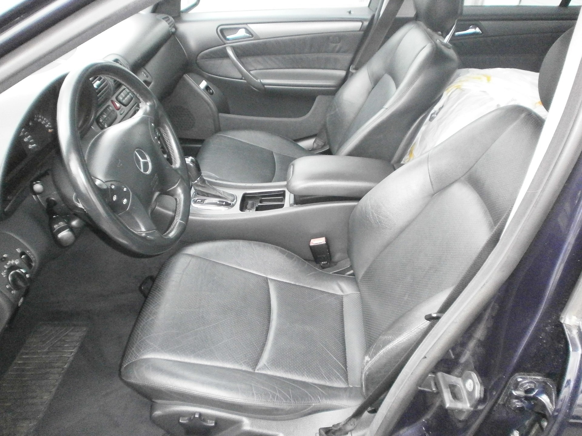 MERCEDES-BENZ C 270 CDI Avantgarde-image-7