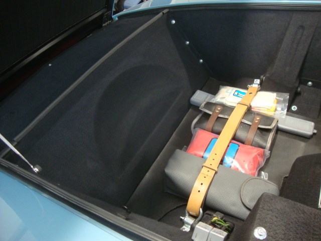 DE TOMASO-image-18
