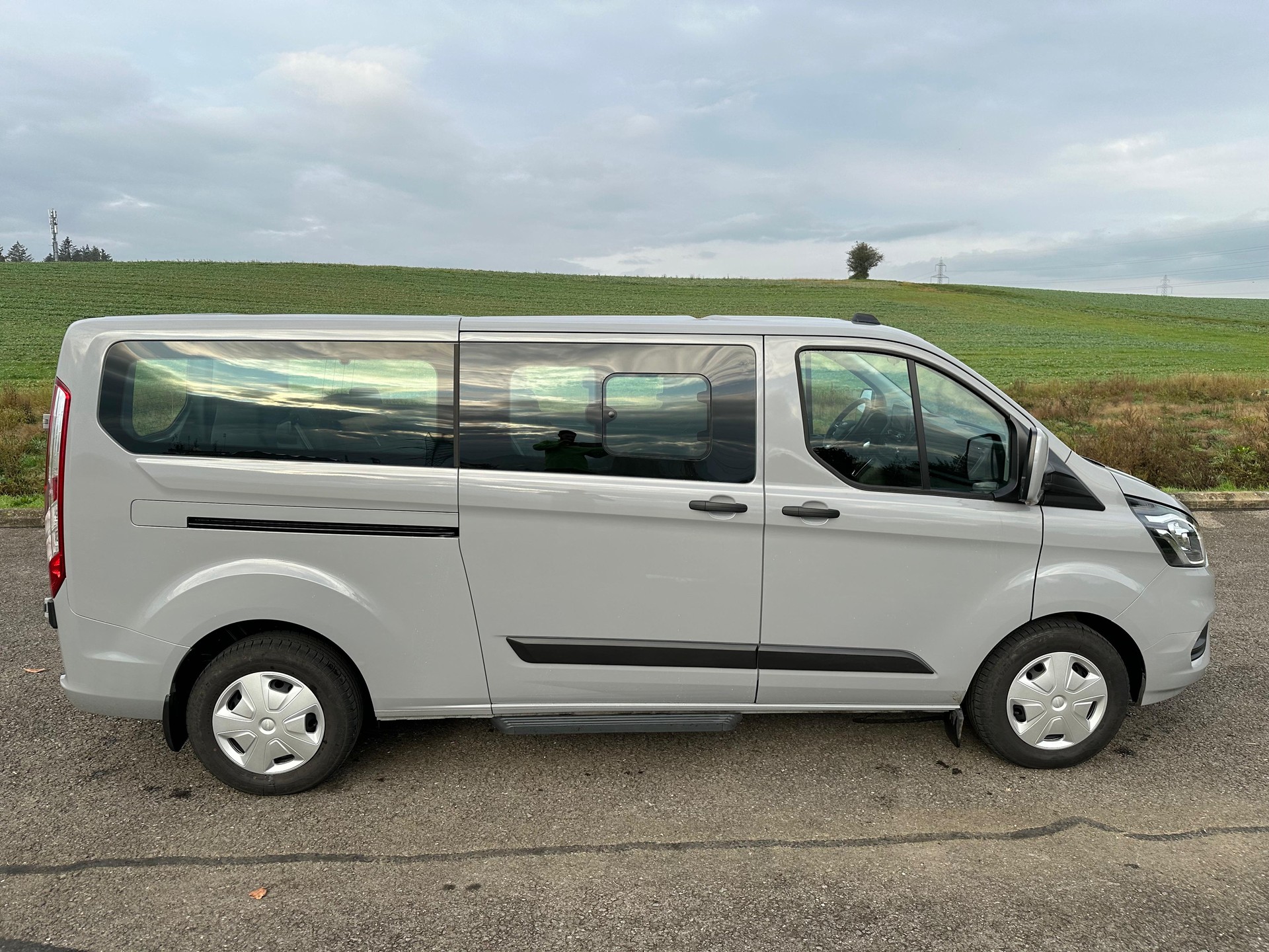 FORD Transit Custom 340 L2H1 Trend A-image-5