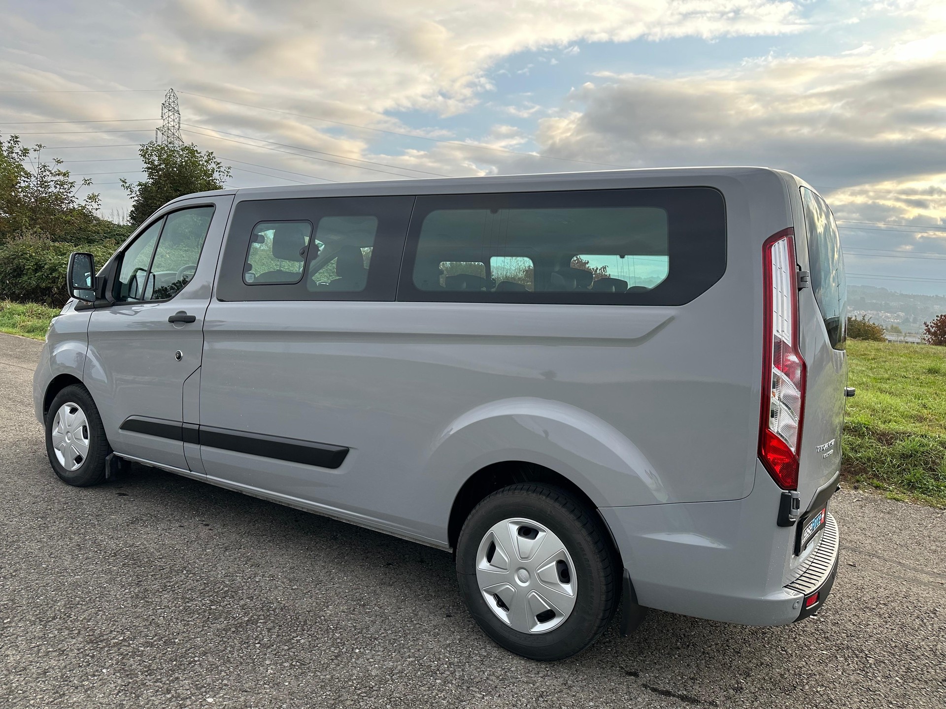 FORD Transit Custom 340 L2H1 Trend A-image-9