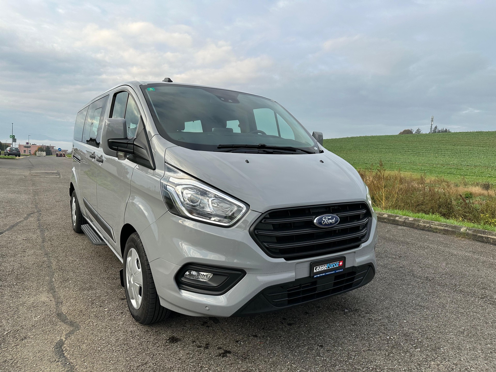 FORD Transit Custom 340 L2H1 Trend A-image-14