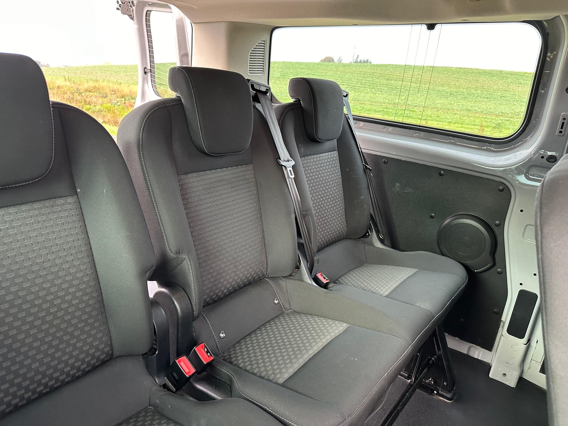 FORD Transit Custom 340 L2H1 Trend A-image-26