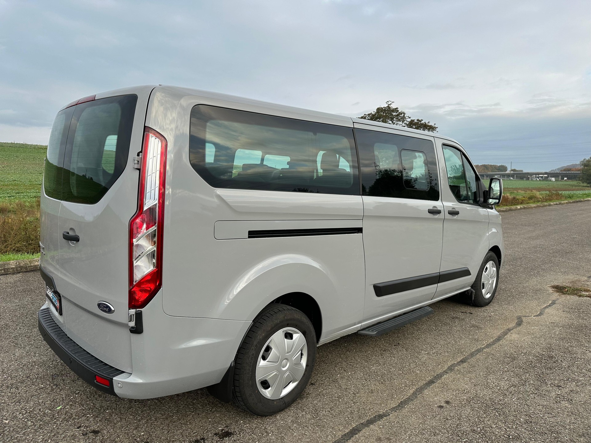 FORD Transit Custom 340 L2H1 Trend A-image-7