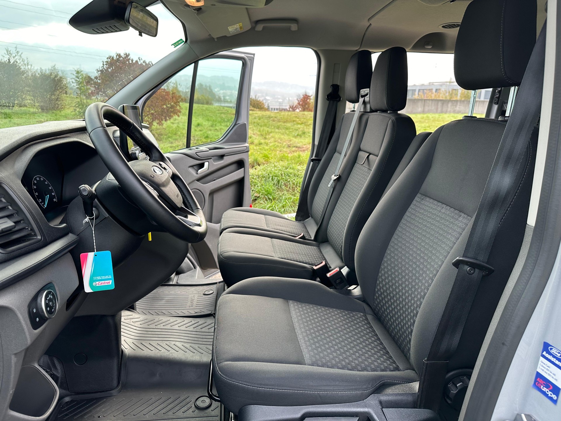 FORD Transit Custom 340 L2H1 Trend A-image-18