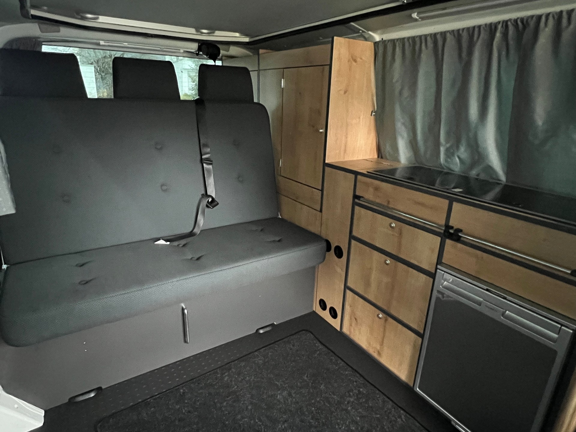 VW T6.1 2.0 TDI Automat DSG Camper / Summermobil (ähnlich California) *** Camping-Ausbau NEU ***-showroom-element-3