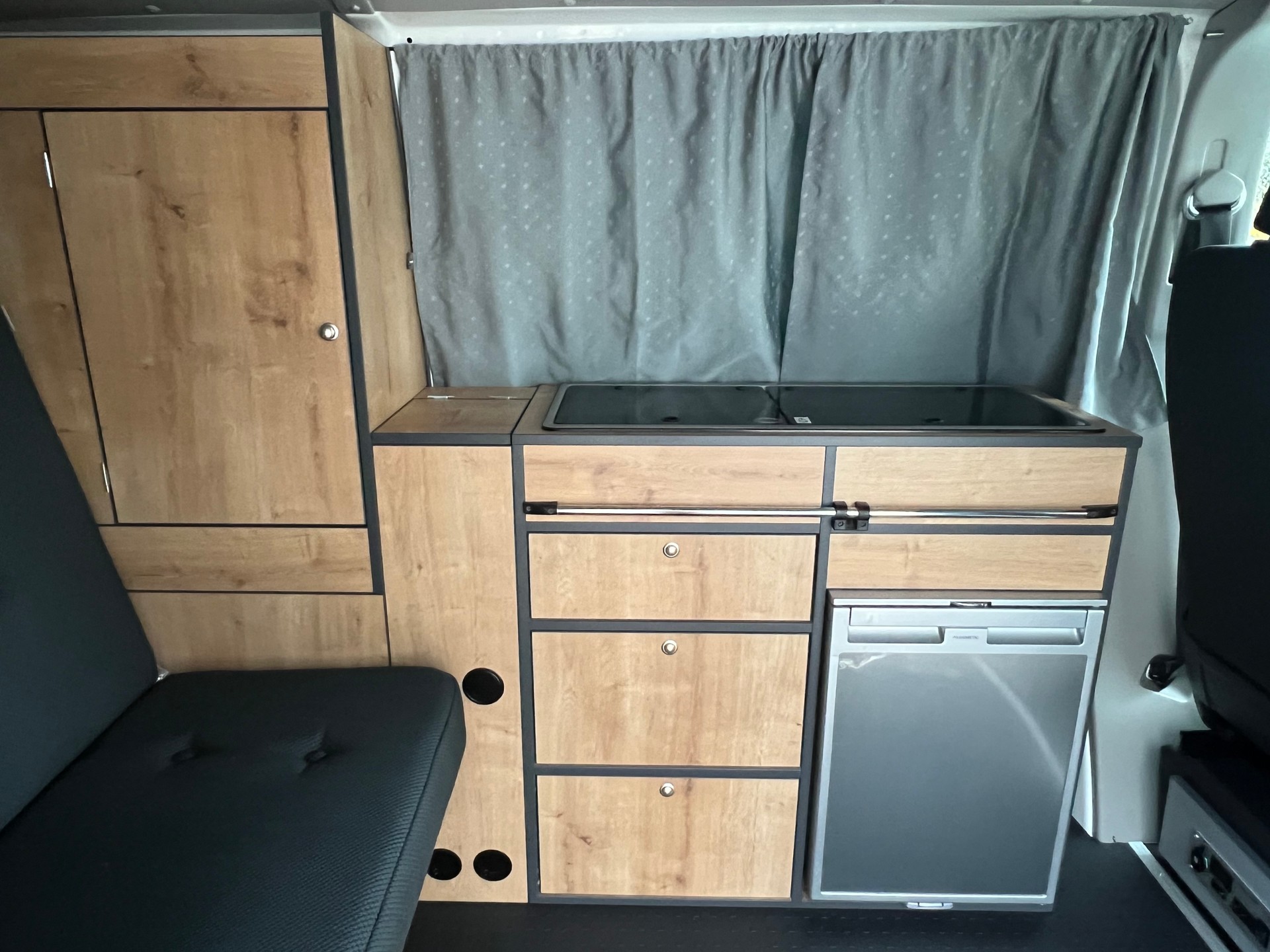 VW T6.1 2.0 TDI Automat DSG Camper / Summermobil (ähnlich California) *** Camping-Ausbau NEU ***-image-4