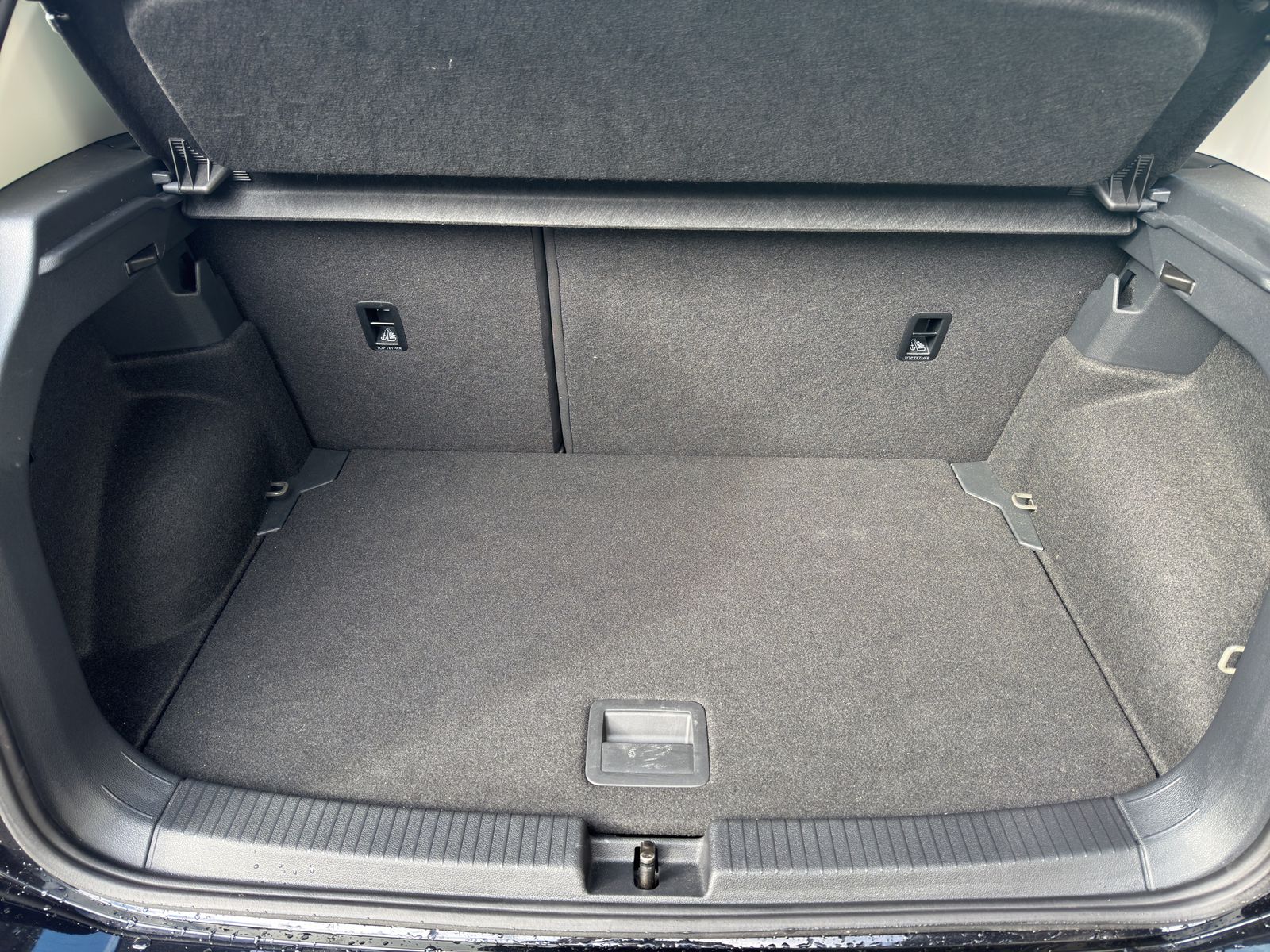 VW T-Cross 1.0 TSI Life DSG-image-10