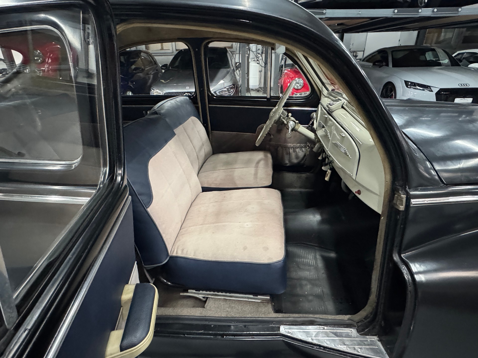 PEUGEOT 203 C Berline-image-11