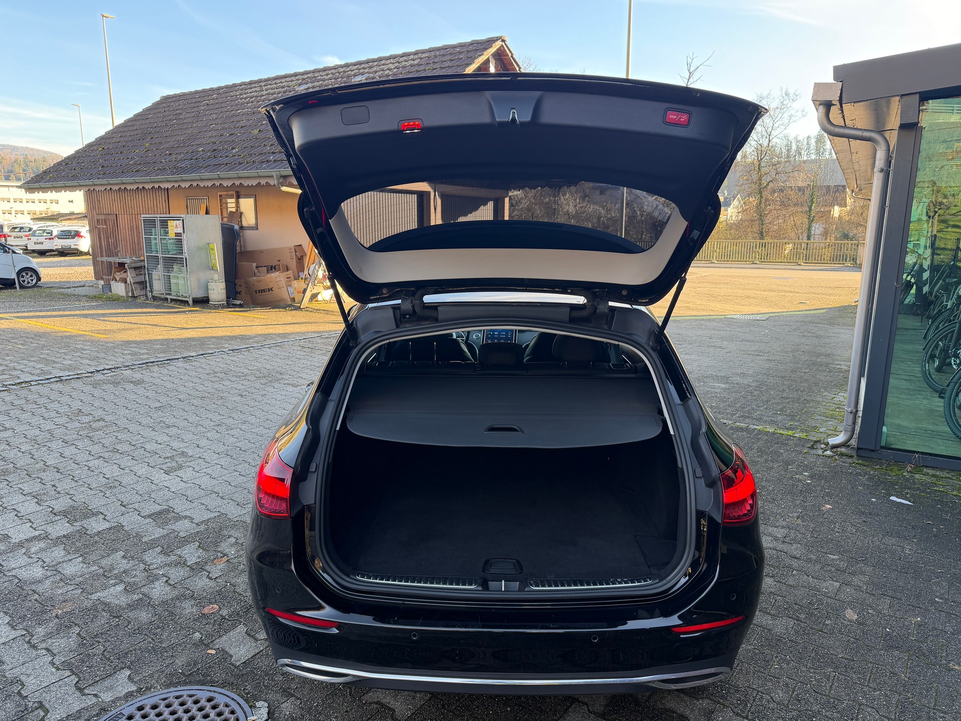 MERCEDES-BENZ C 220 d T 4Matic Swiss Star-image-12