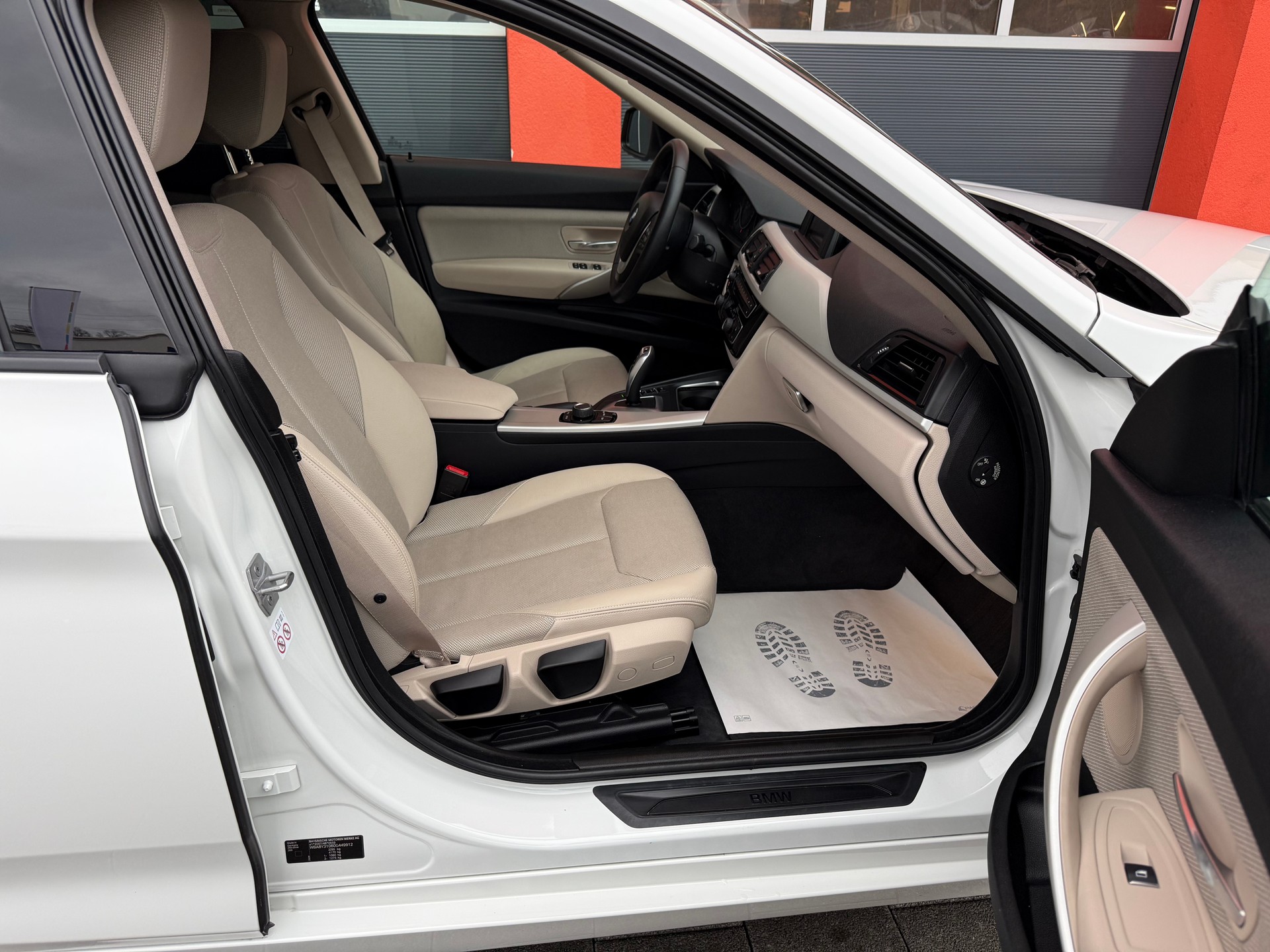 BMW 340i GT xDrive Steptronic-image-10