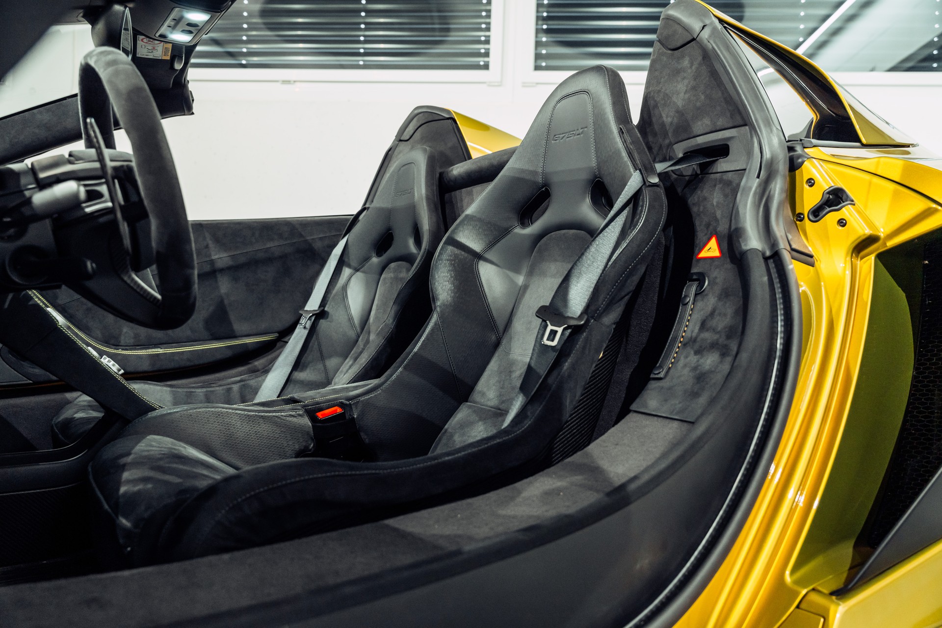 McLAREN 675LT Spider 3.8 V8 SSG-image-16