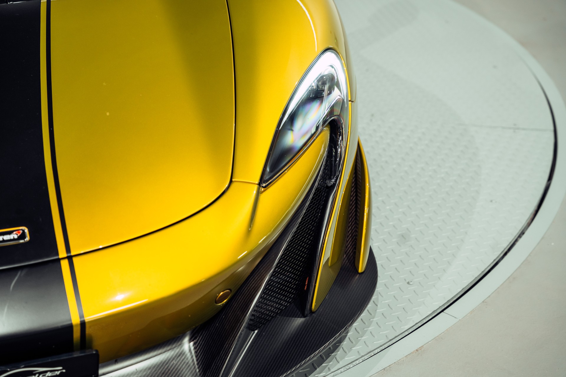 McLAREN 675LT Spider 3.8 V8 SSG-image-15