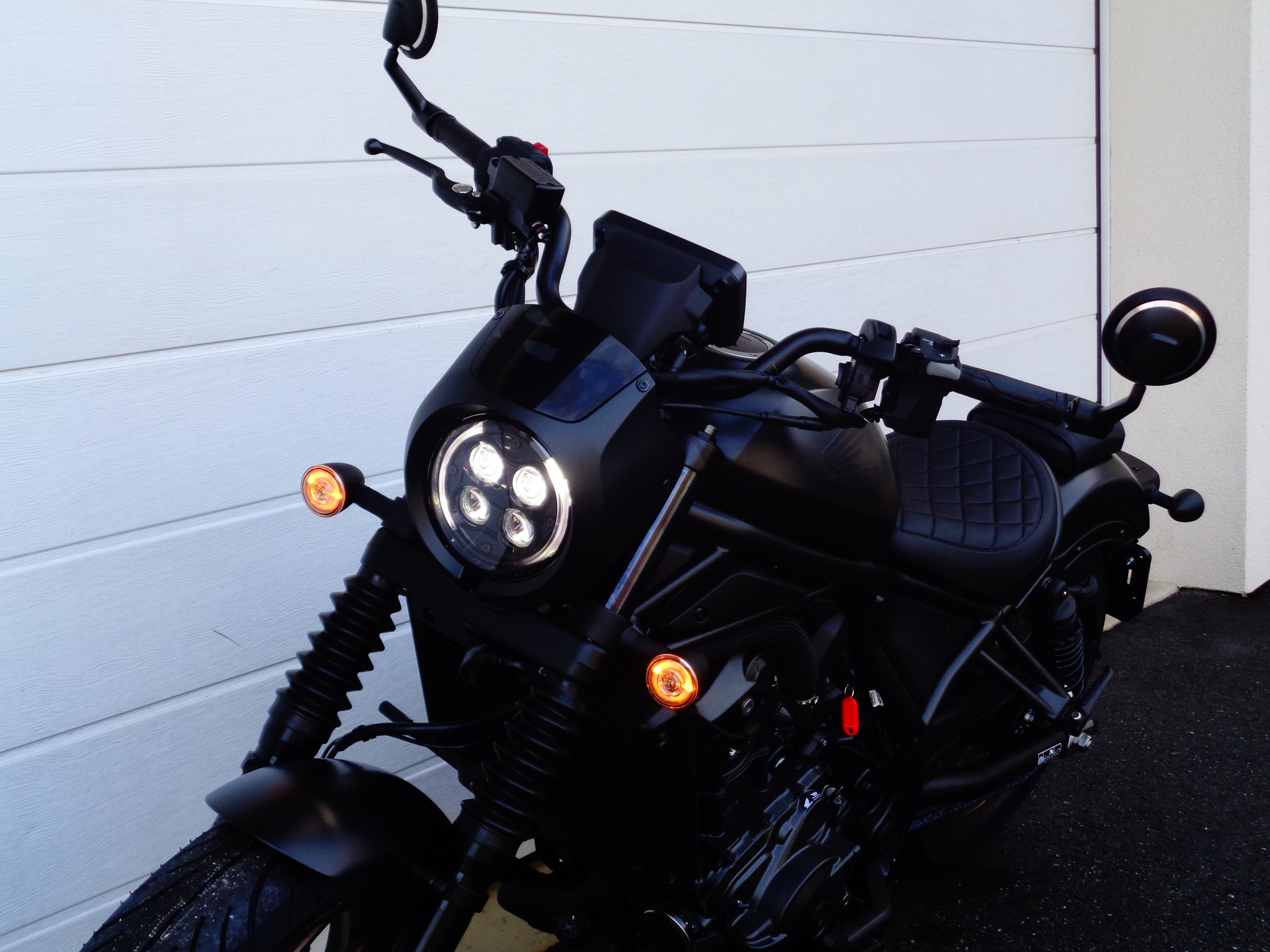 HONDA CMX 1100 Rebel Special Edition DCT-image-4