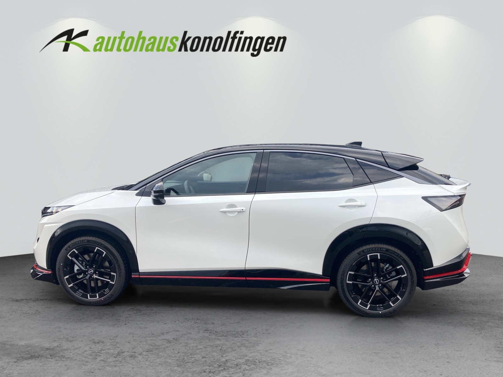 NISSAN Ariya Nismo e-4orce-showroom-element-1