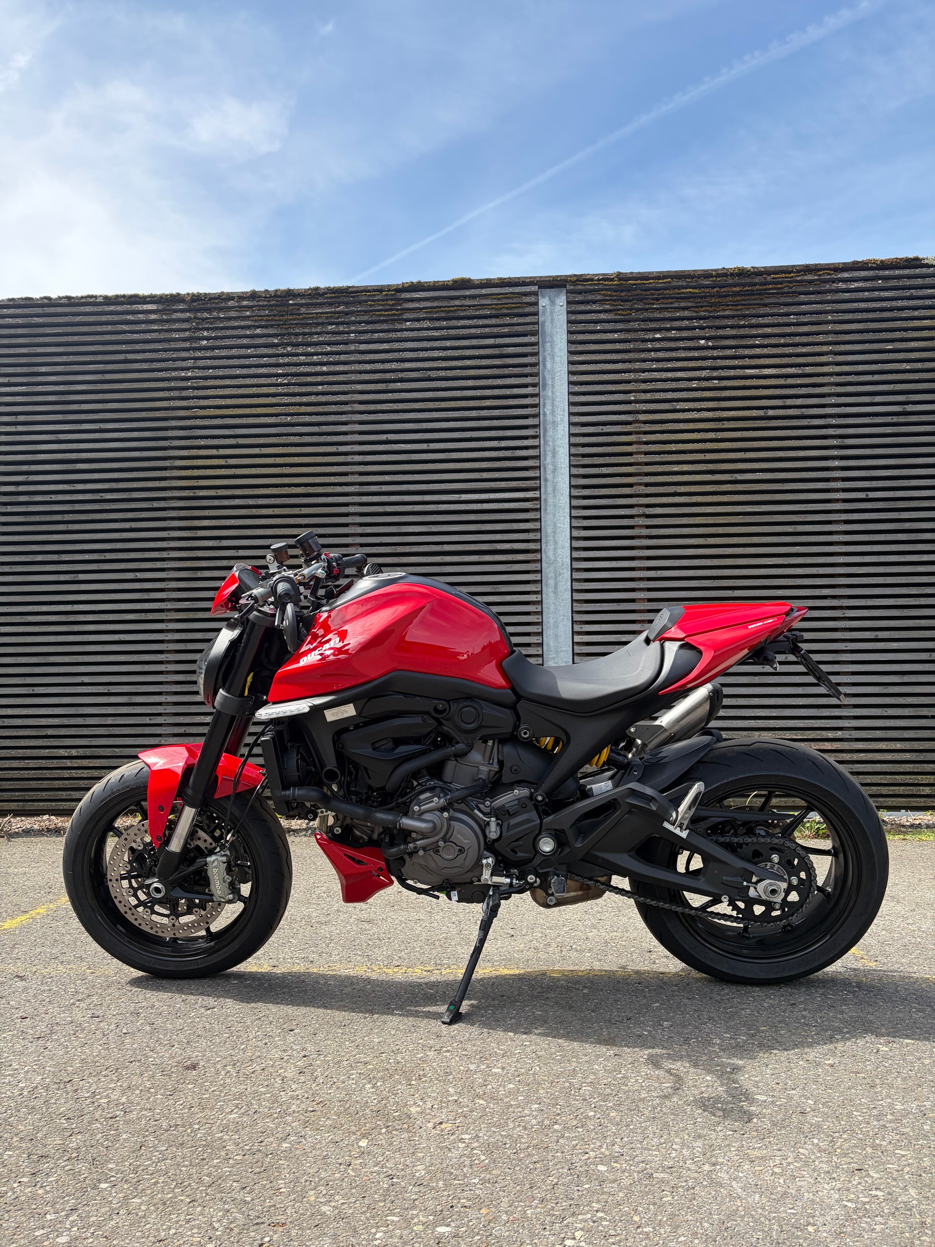 DUCATI Monster 937-image-3